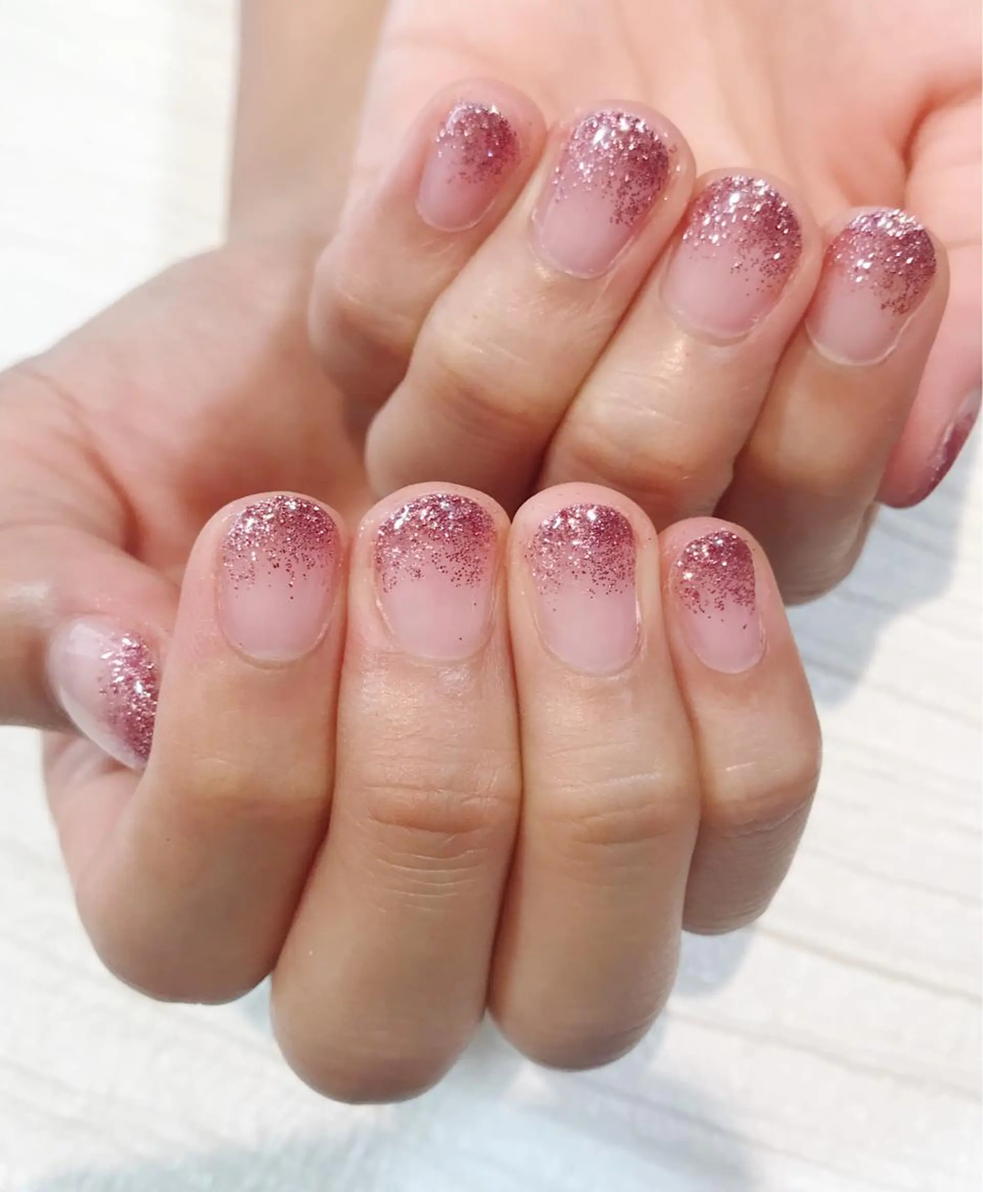 ネイル グラデーション ラメ(グリッター) ラメグラデーション ピンク NAILSALON AMULEのネイルデザイン