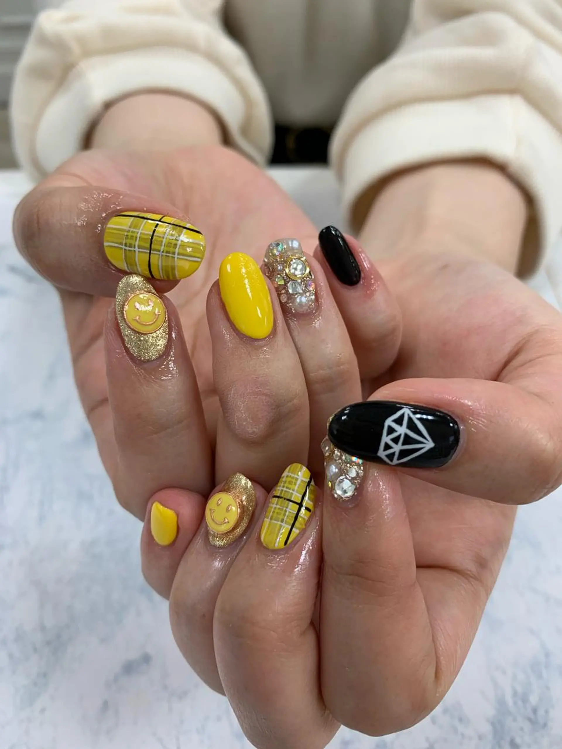 ネイル sharetrust 🐳AKEのネイルデザイン