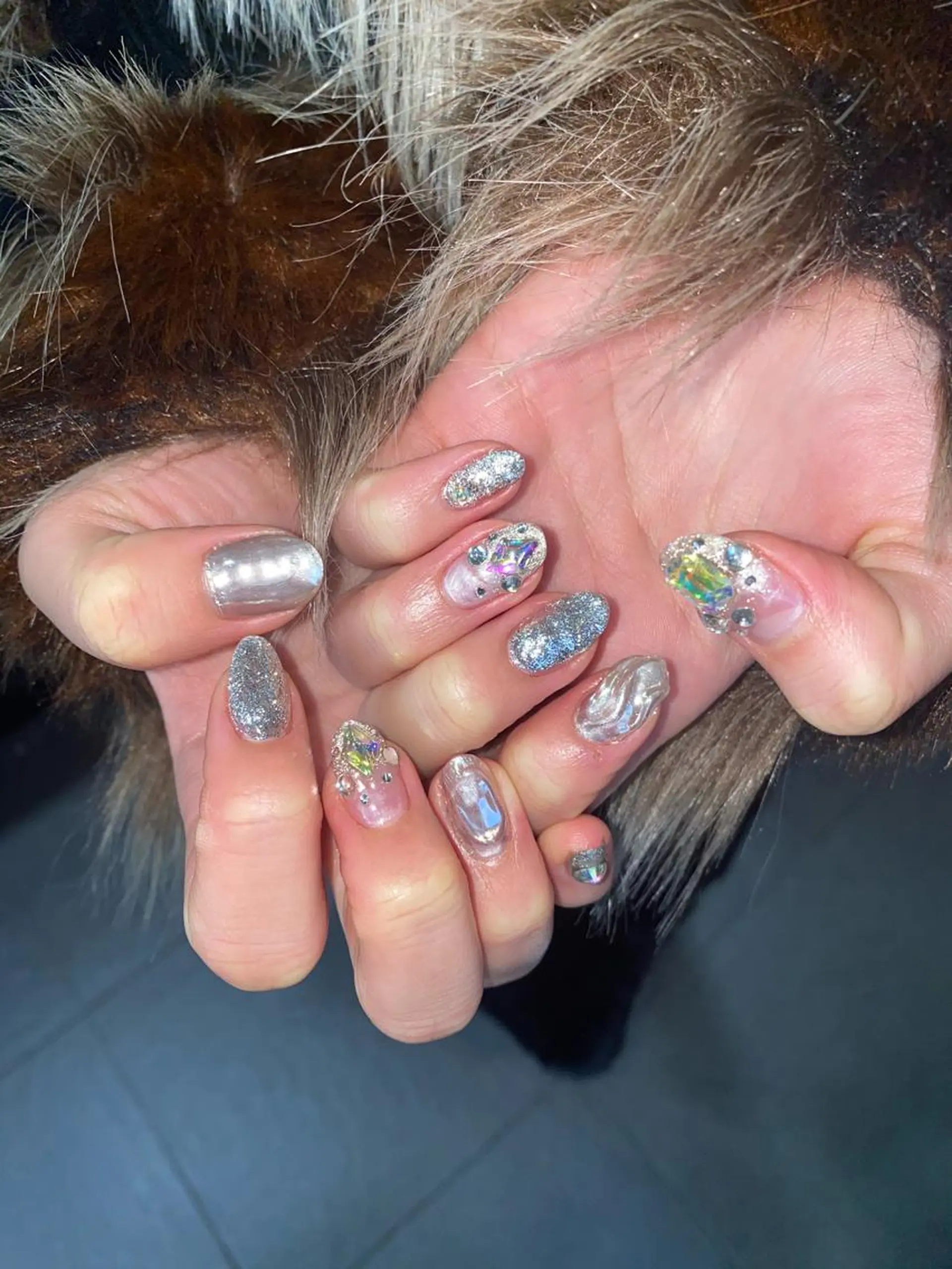 ネイル Lim五反田所属・TSUNA 🌙 Lim 五反田のマツエク・マツパデザイン