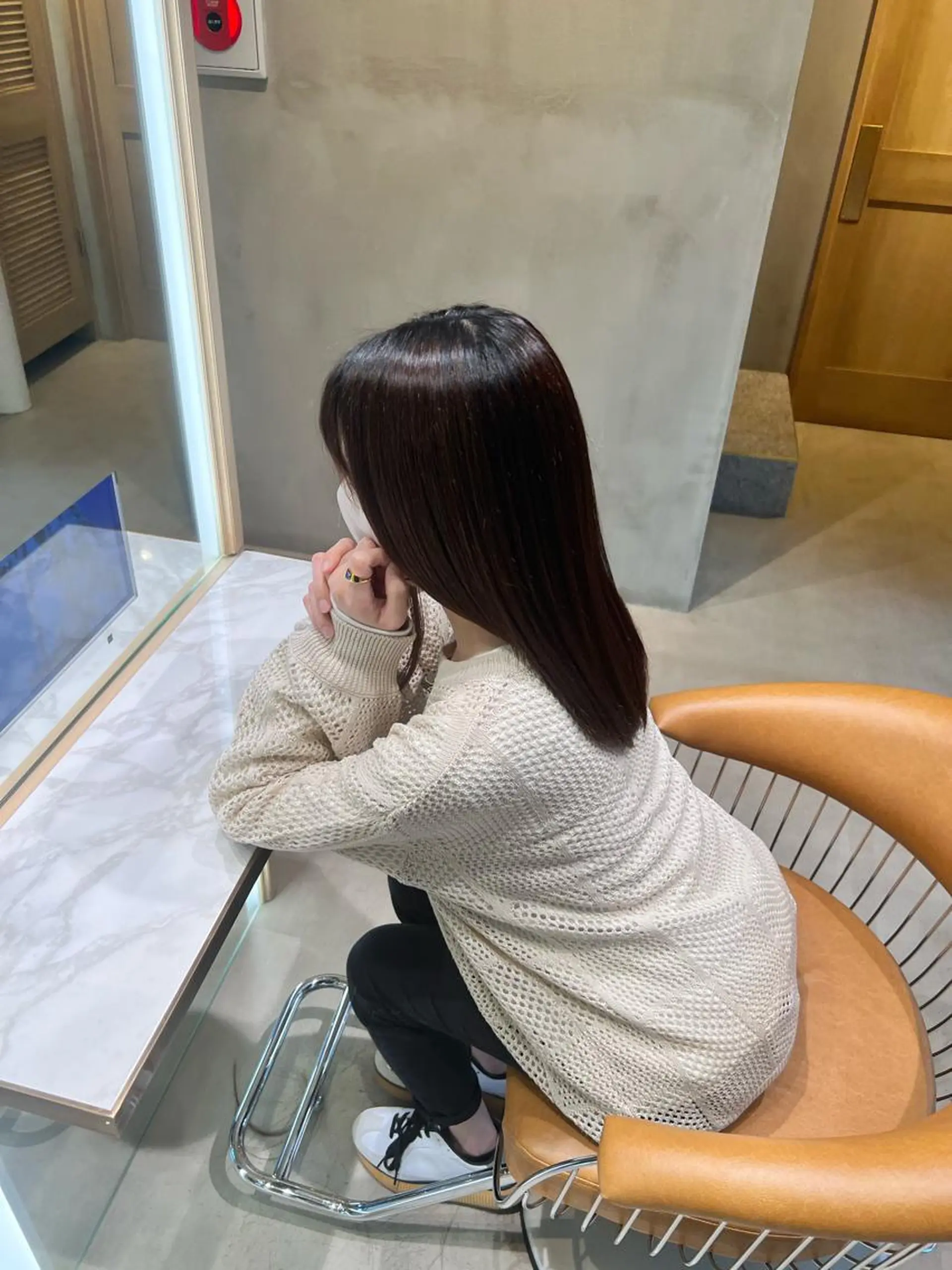 セミロング ヘアカラー ブリーチしたのに 色持ち1.5ヶ月のヘアスタイル