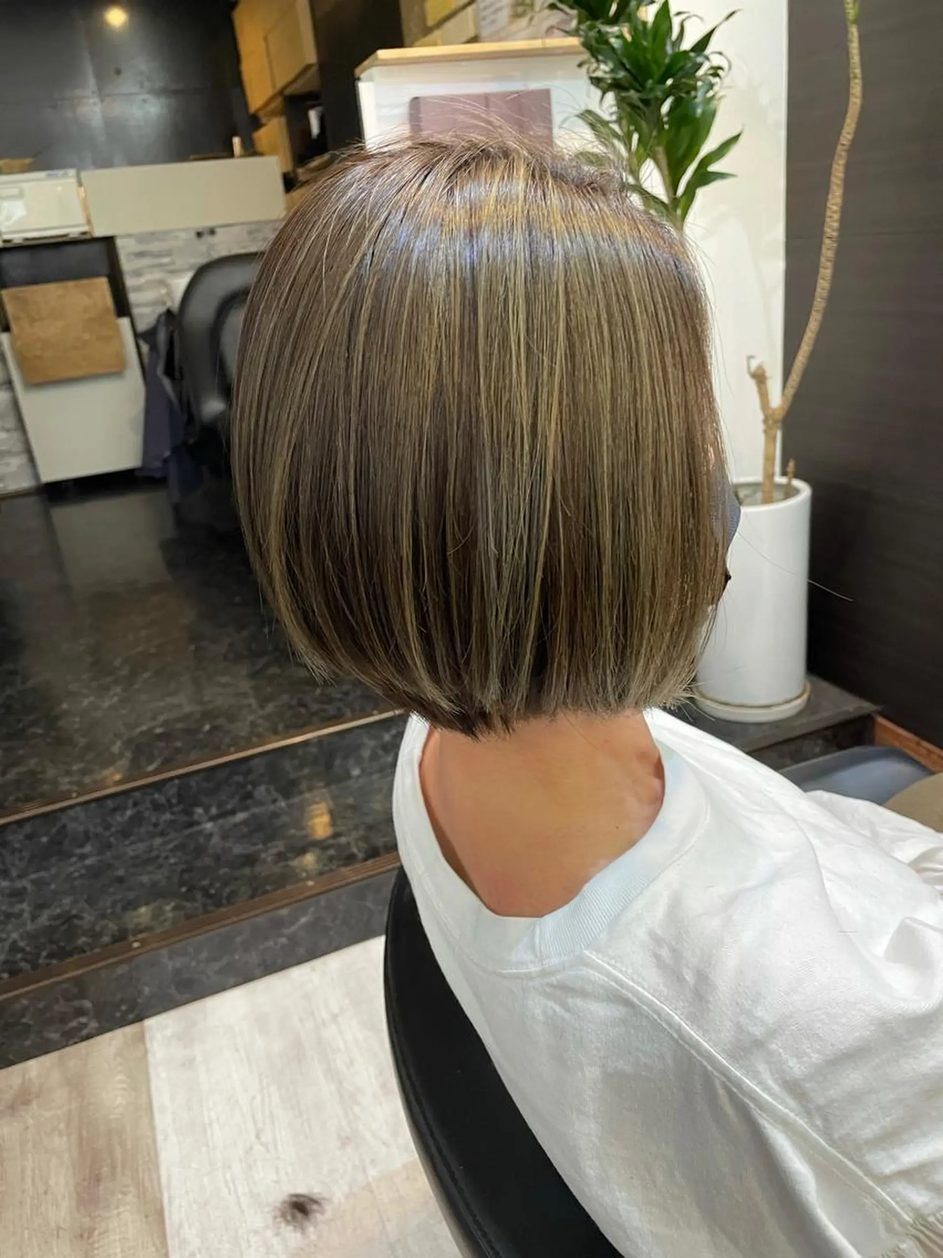 ショート ハイライト 正分 真美のヘアスタイル