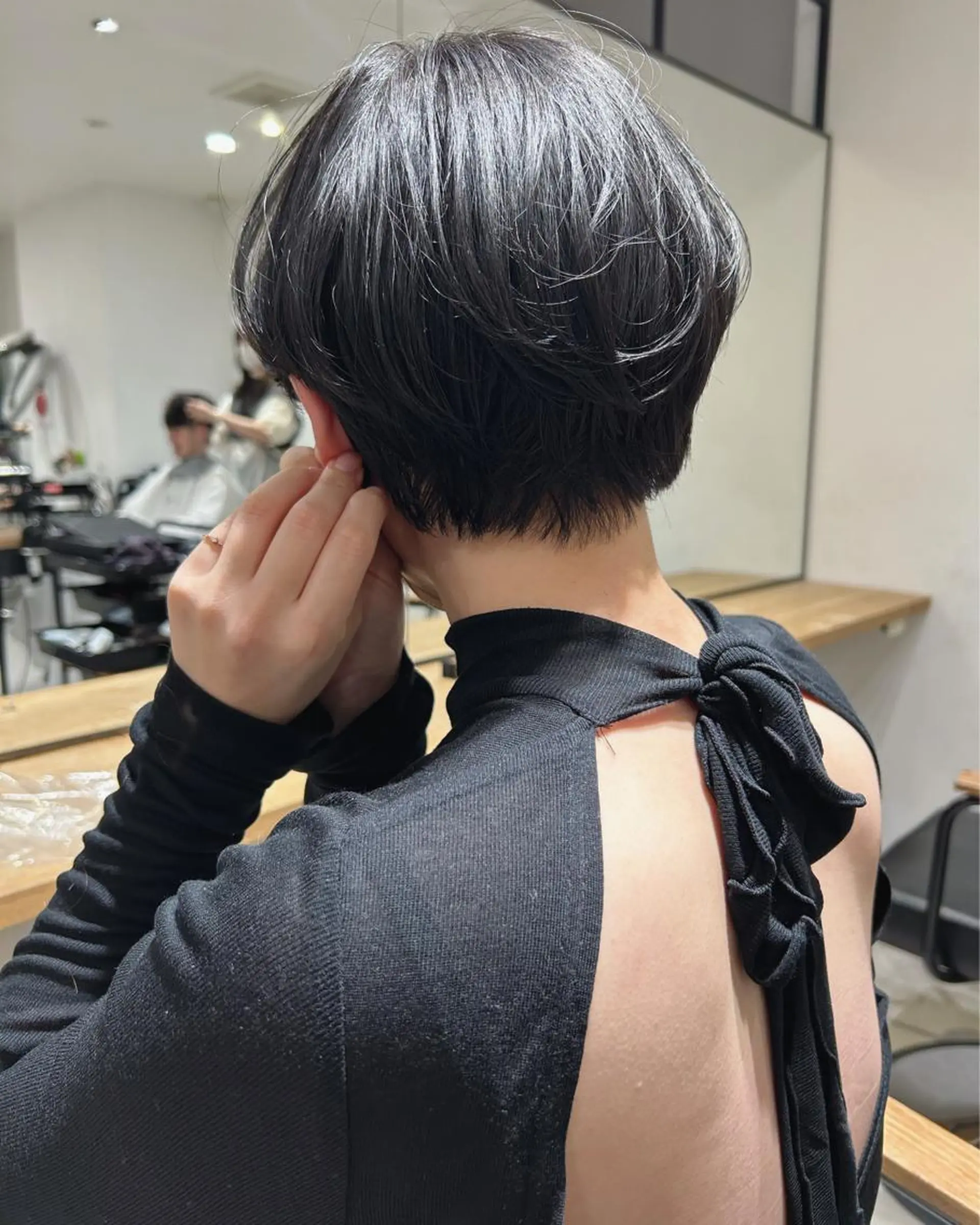 ショート カラー カット ヘアカラー トリートメント Loom.所属・村上雅人 ナチュラルモードのヘアスタイル