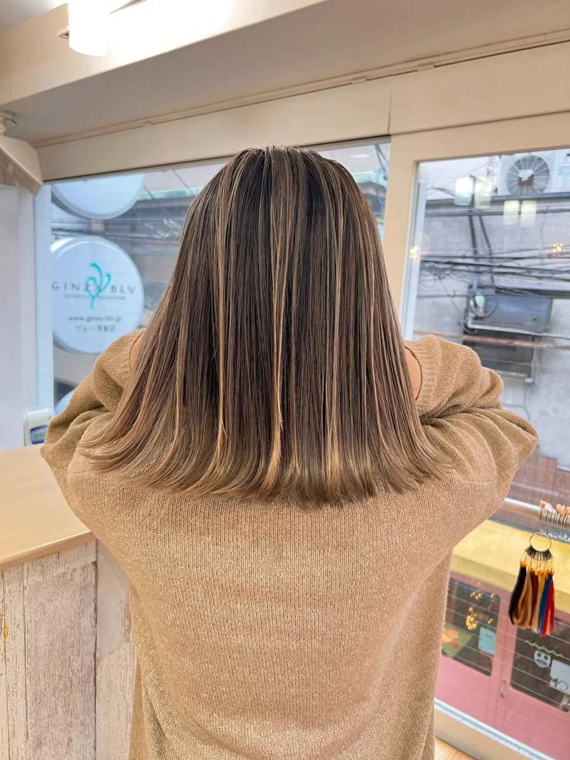ミディアム カラー ヘアアレンジ ヘアカラー トリートメント 久米 治仁のヘアスタイル