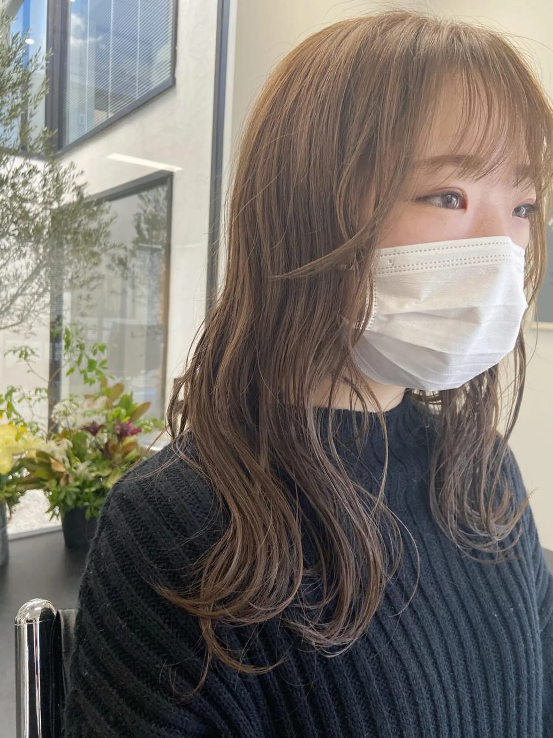 ロング カラー ベージュカラー ブリーチ ブリーチなしカラー heir studio Baretta所属・山本 銀次郎のヘアスタイル