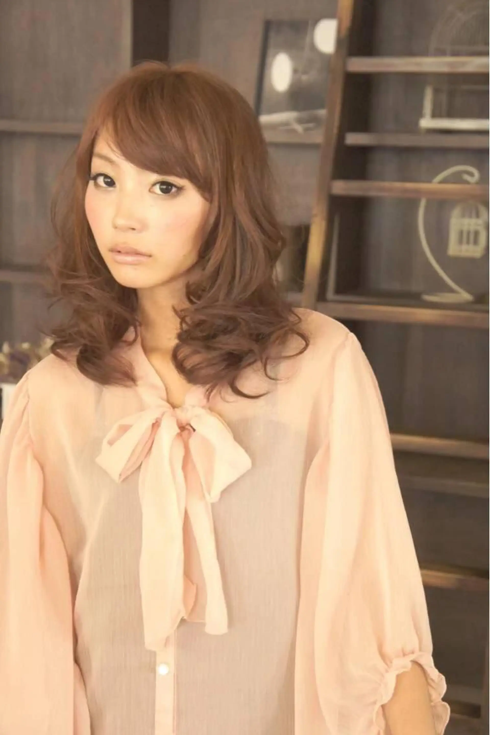 ミディアム カラー パーマ u hair所属・こばやし ももこのヘアスタイル