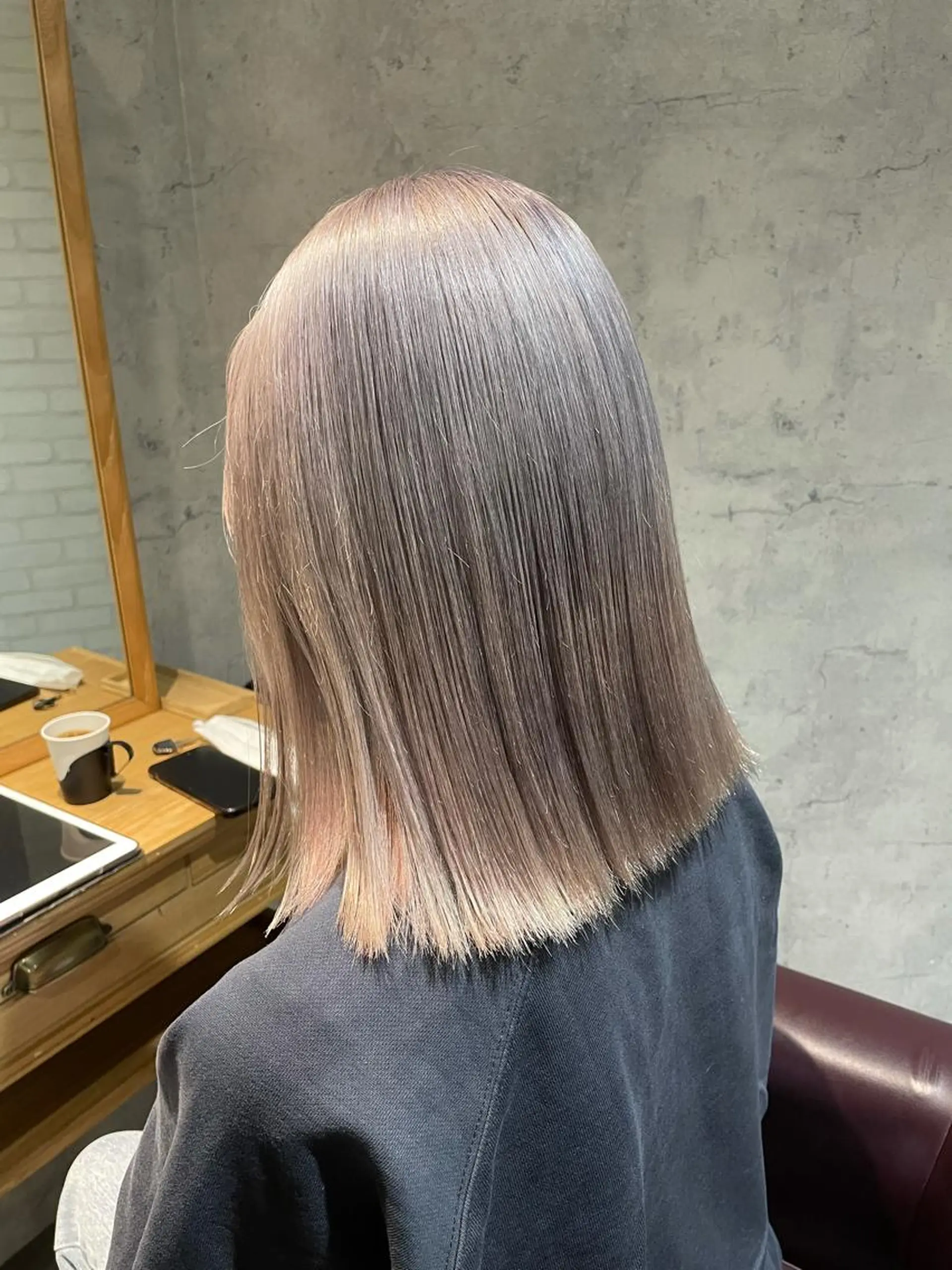 セミロング カット ヘアカラー 🦄艶カラー×韓国 NANA💎🐬のヘアスタイル