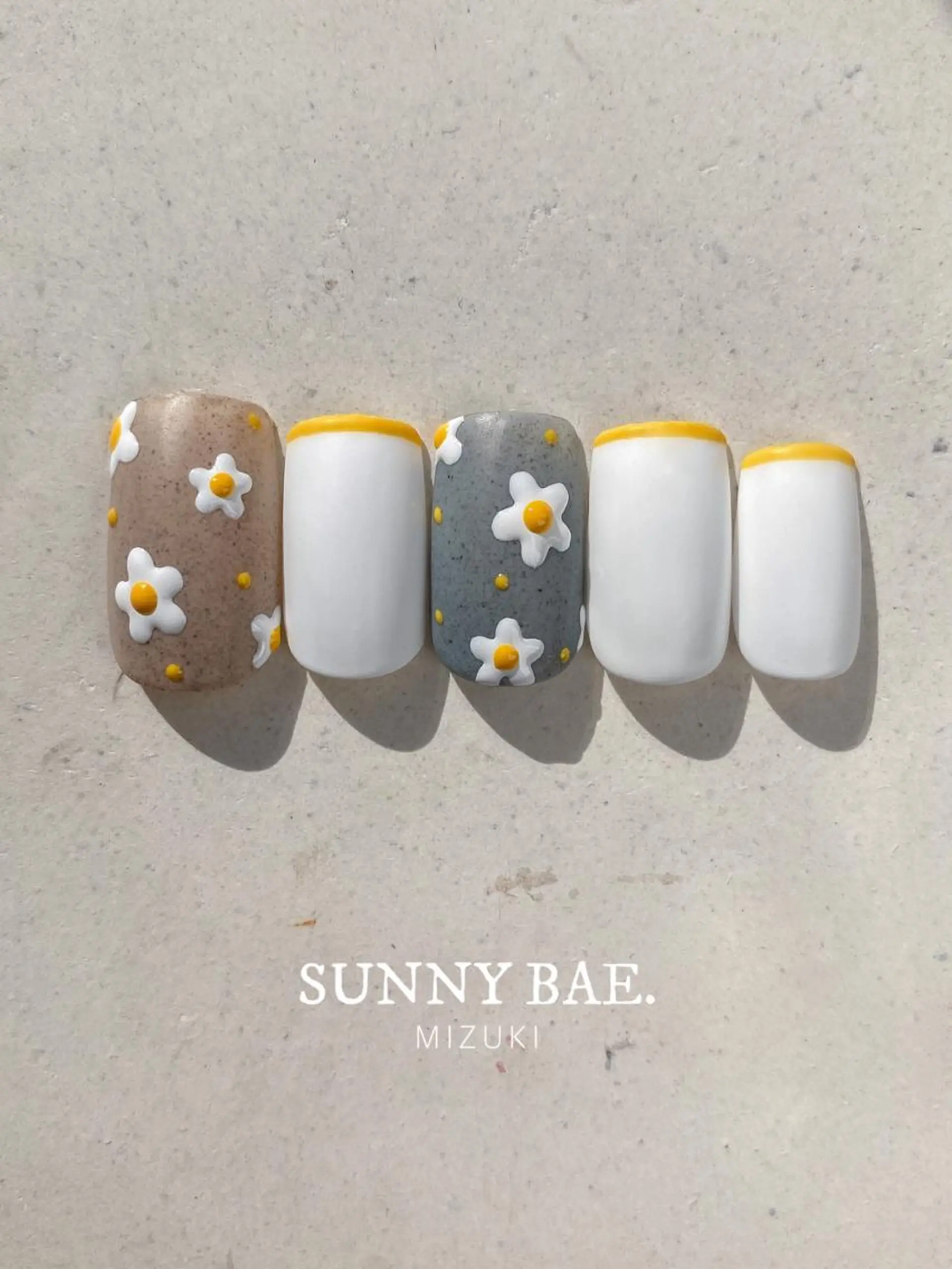 ネイル フラワーネイル フレンチネイル ジェルネイル パステルネイル ぷっくりネイル ハンドネイル SUNNY BAE. 🌼MIZUKIのネイルデザイン