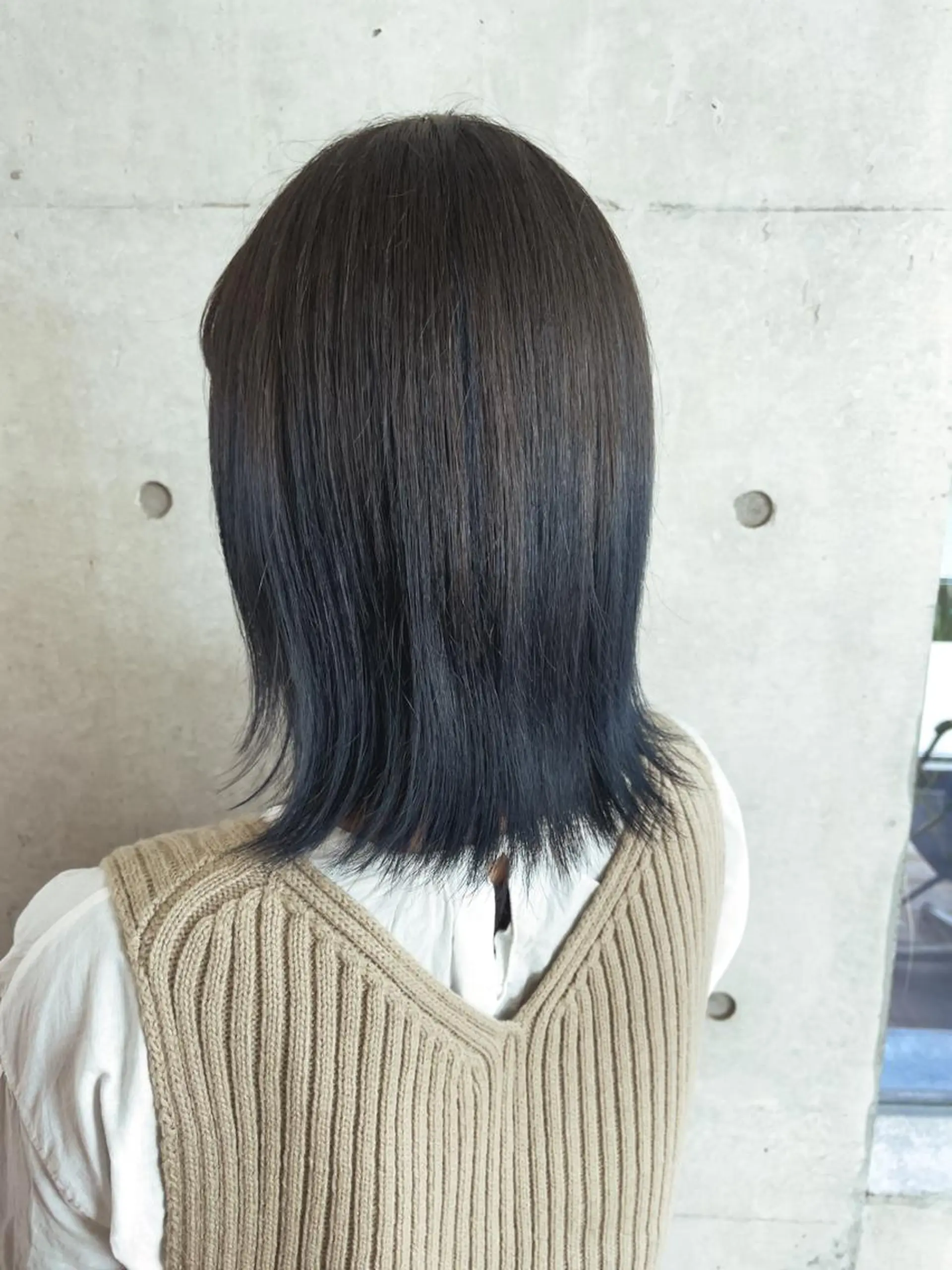 ミディアム カラー ブルーカラー グラデーションカラー ROUTE KOUTAのヘアスタイル