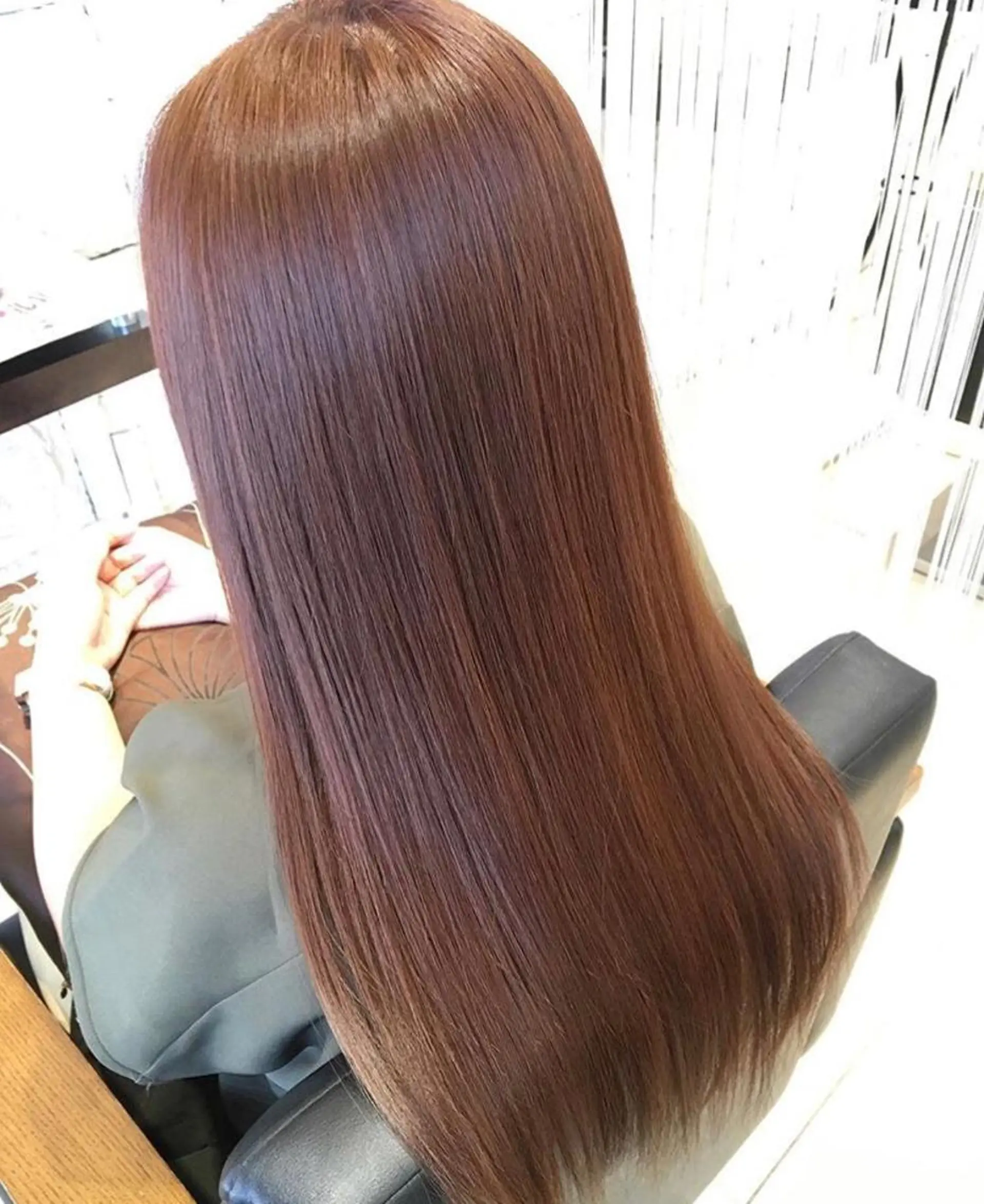 ロング カラー 🩵盛れる韓国ヘア 🩵うるつやカラーのヘアスタイル