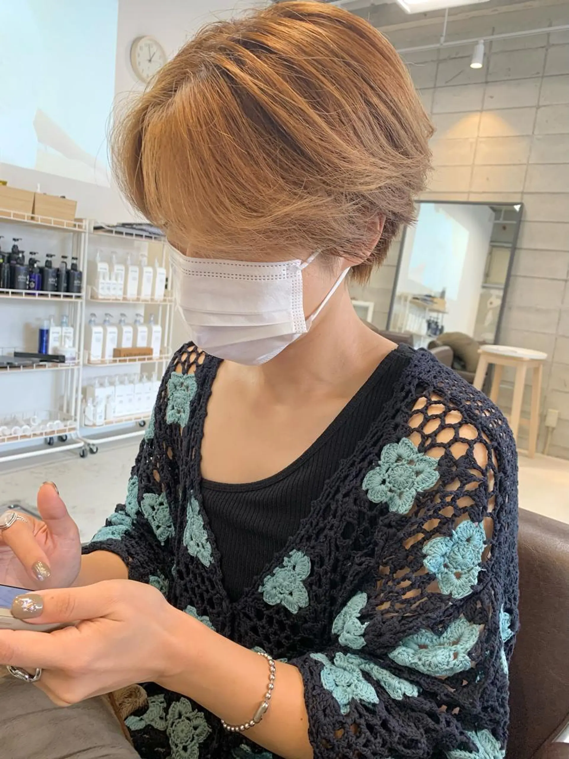 ショート カラー カット ヘアカラー トリートメント 新海 芳樹のヘアスタイル