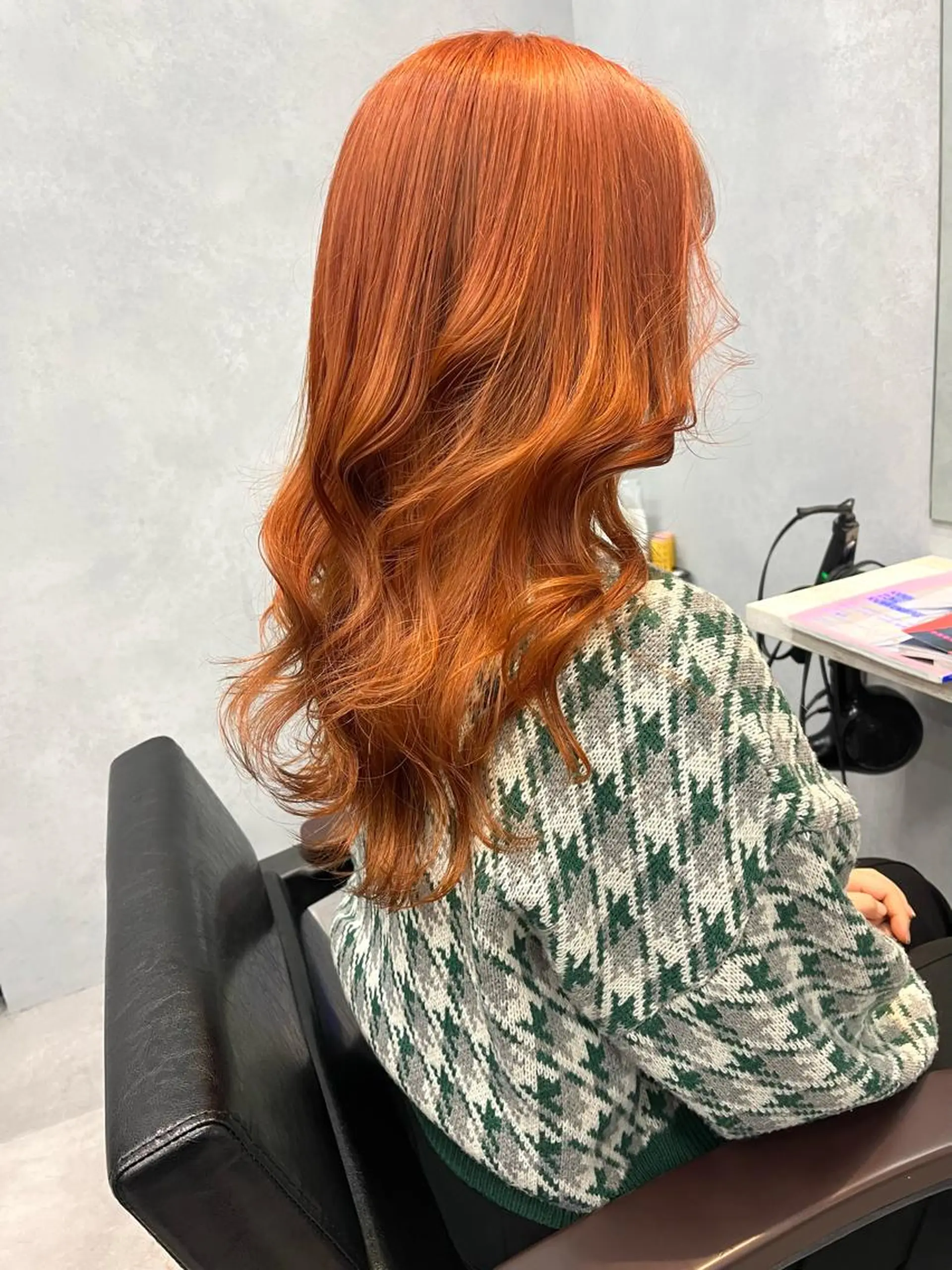 ロング カラー オレンジ カット ヘアカラー tomoka 推しカラーのヘアスタイル
