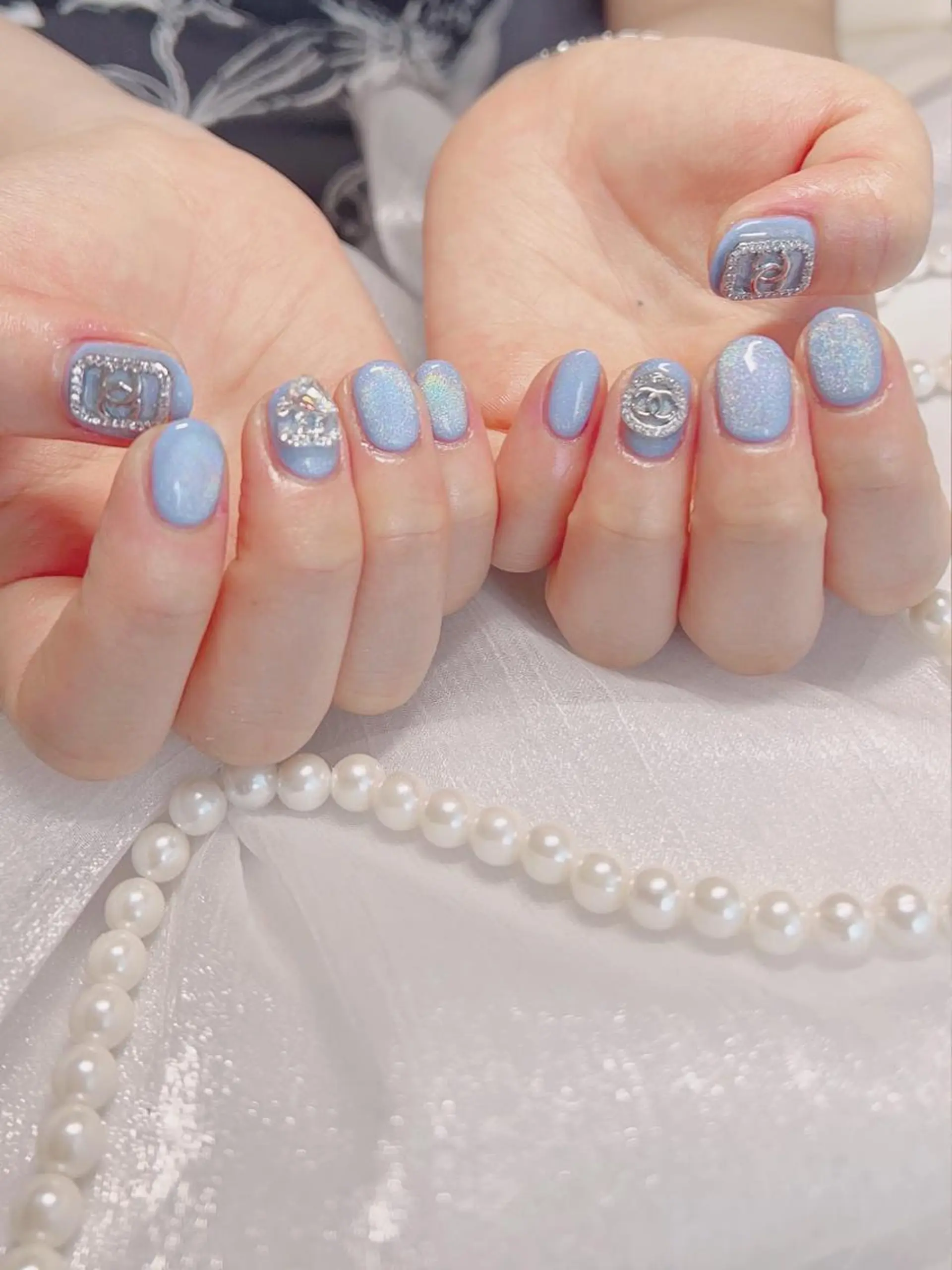 ネイル オーロラネイル フレンチネイル ジェルネイル 韓国ネイル マグネットネイル ハンドネイル ハンドケア EN nailsalon所属・【ENサロン】 Rei🎀Nailのネイルデザイン