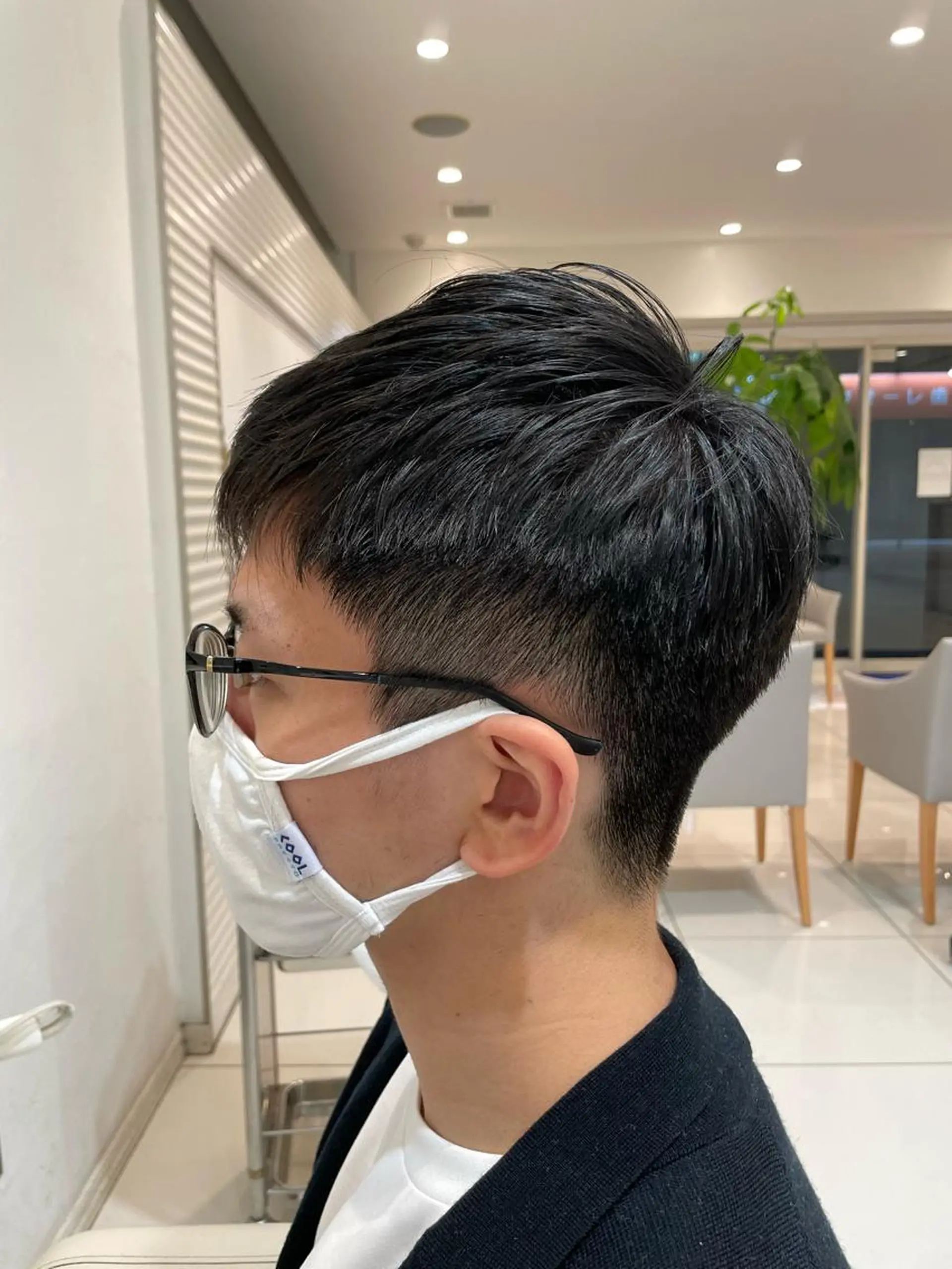 ショート メンズ JERICHO HAIR所属・河野 由佳の眉毛・アイブロウイメージ