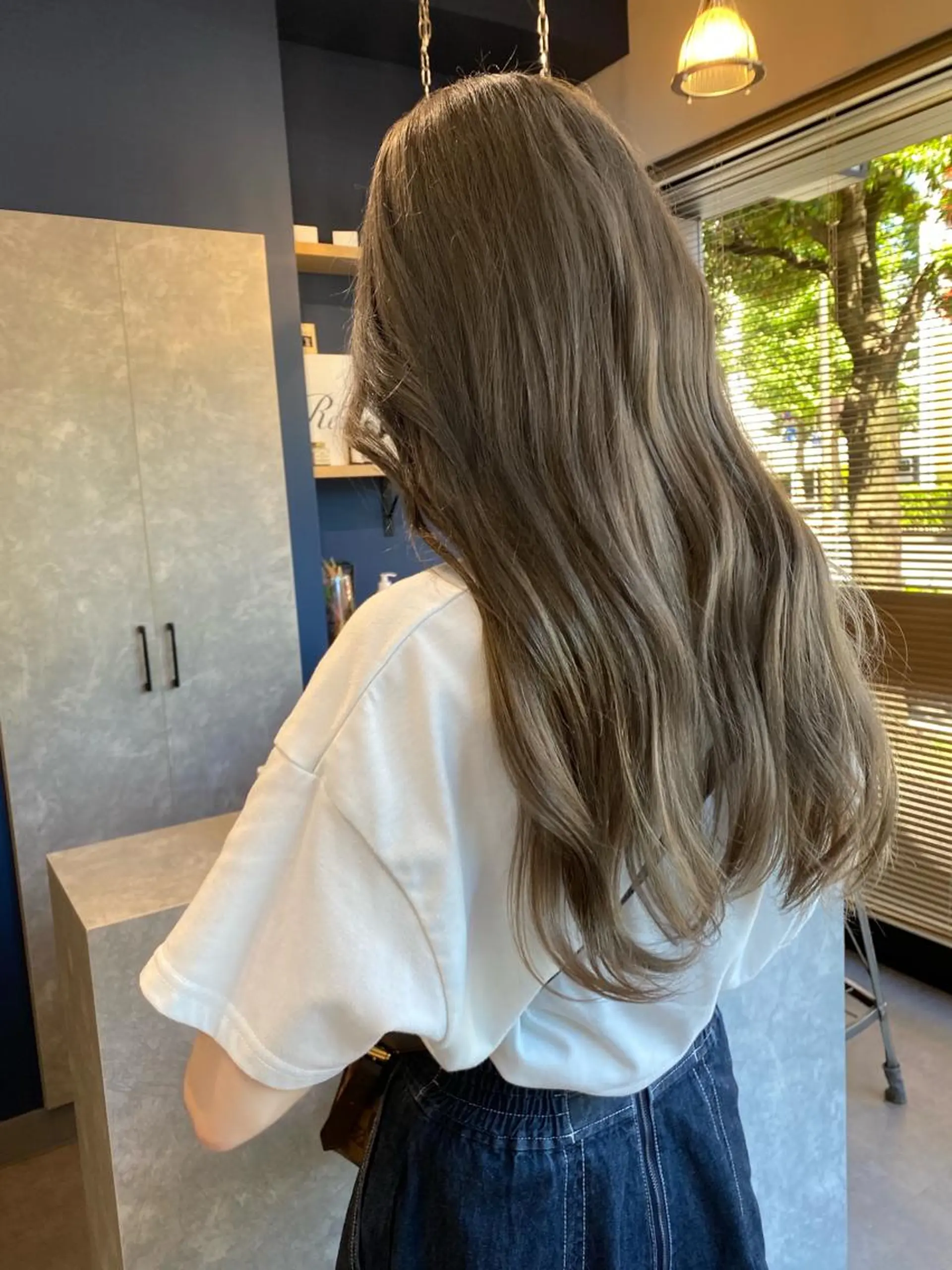 ロング カラー グレージュ ミルクティーグレージュ ヘアカラー ハイトーン/ボブ/ レイヤー💫カイセイのヘアスタイル