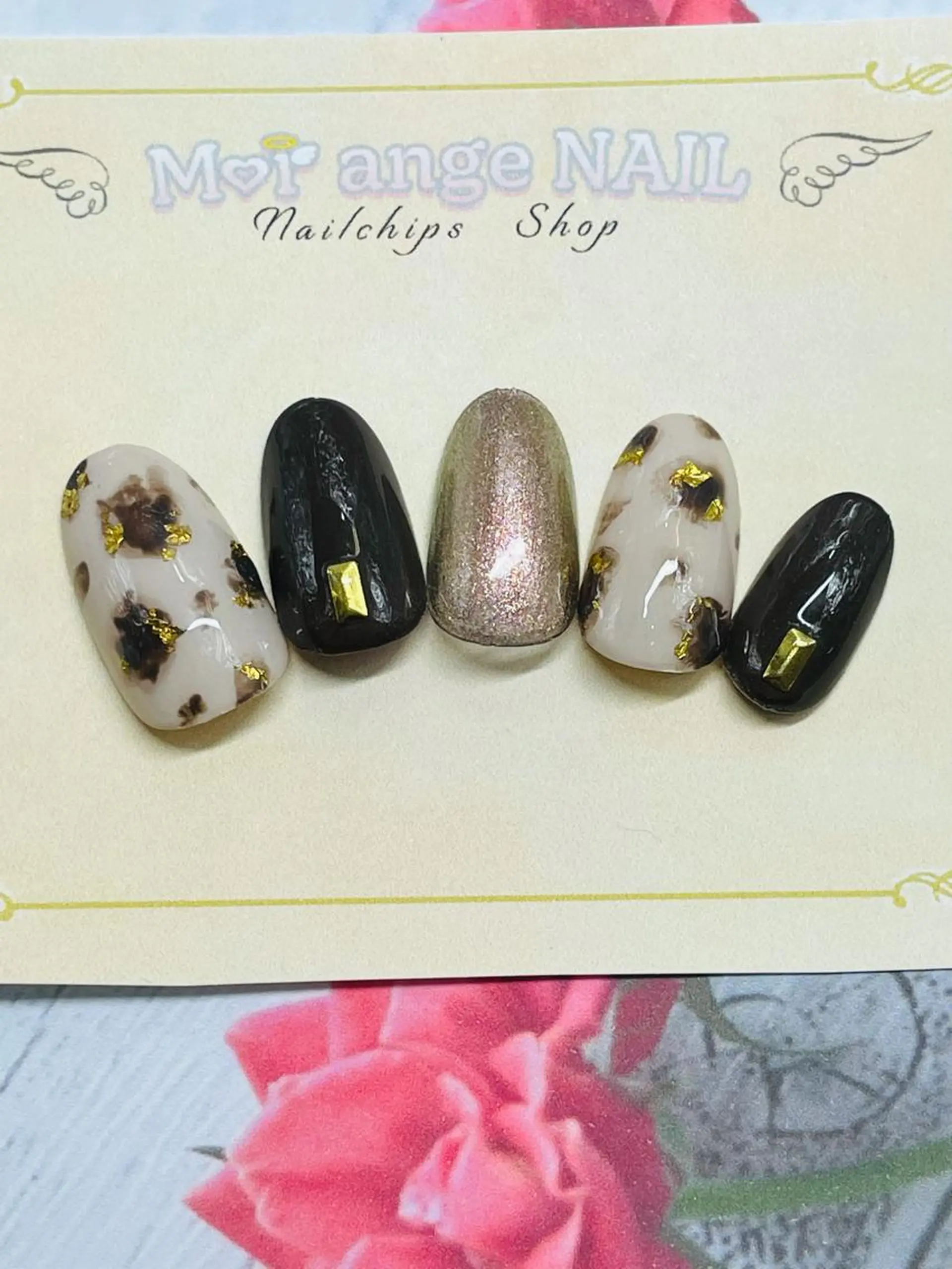 ネイル Mine_lash  & 　Moi ange NAIL所属・川野邊 三恵のマツエク・マツパデザイン