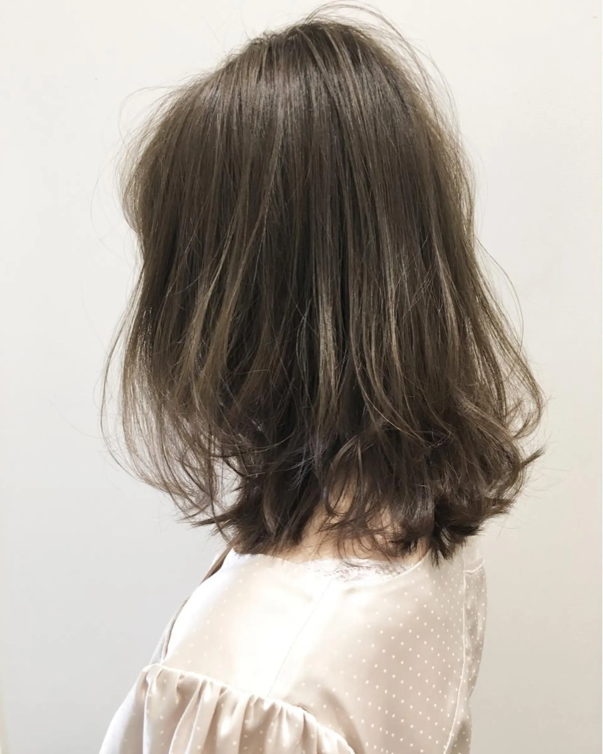 ミディアム ミディアムレイヤー レイヤーカット エクステ（レミー毛） NINEのヘアスタイル