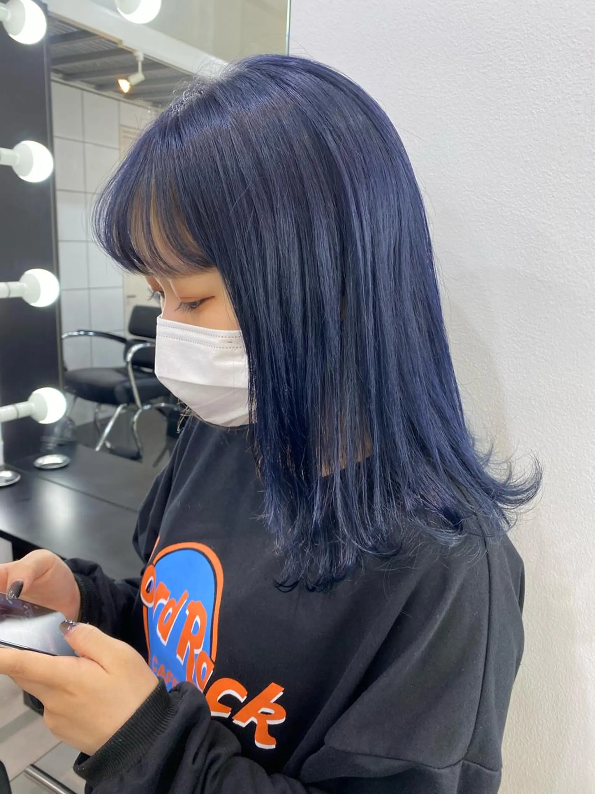 ミディアム カラー ヘアアレンジ ブリーチ ネイビーカラー SHACHU渋谷神南店所属・SHACHU ayamiのヘアスタイル