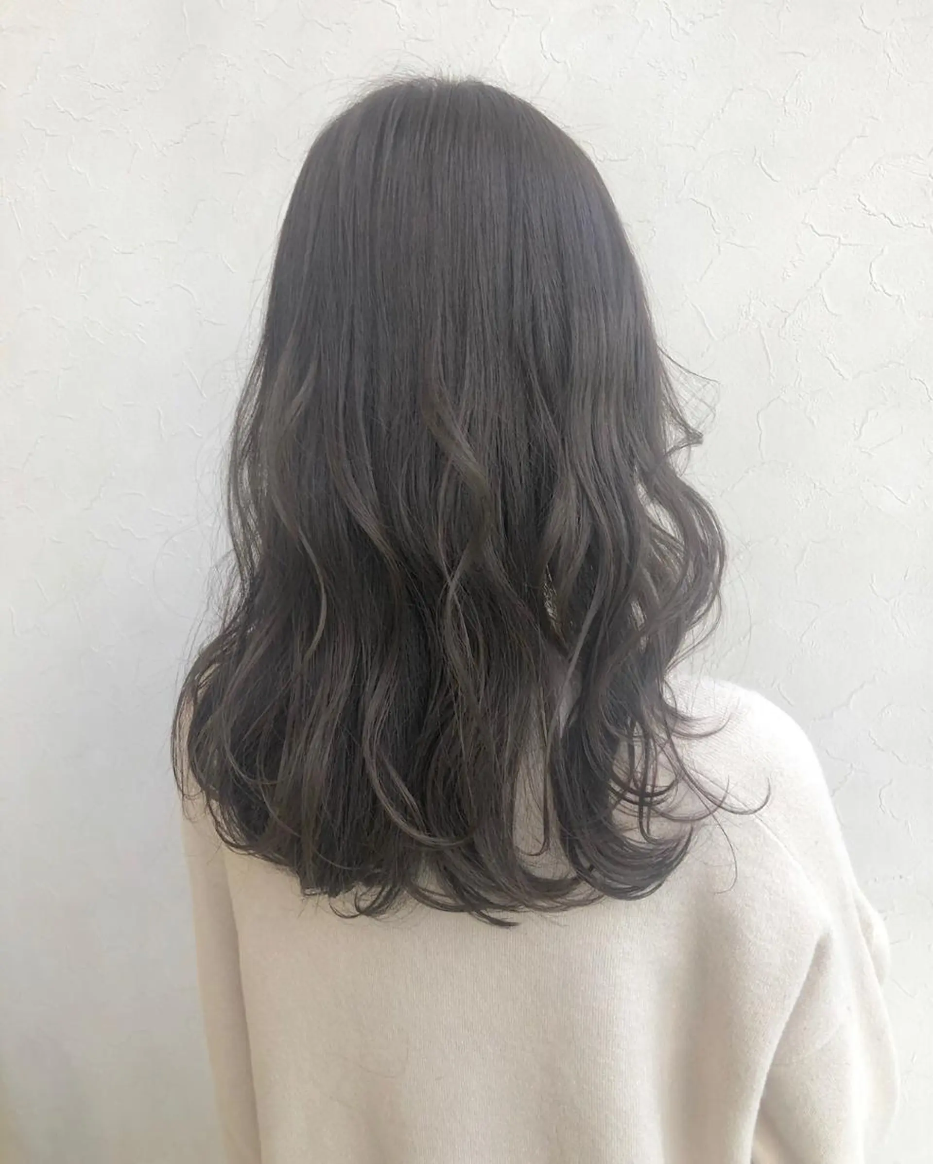 セミロング カラー nakahara madokaのヘアスタイル
