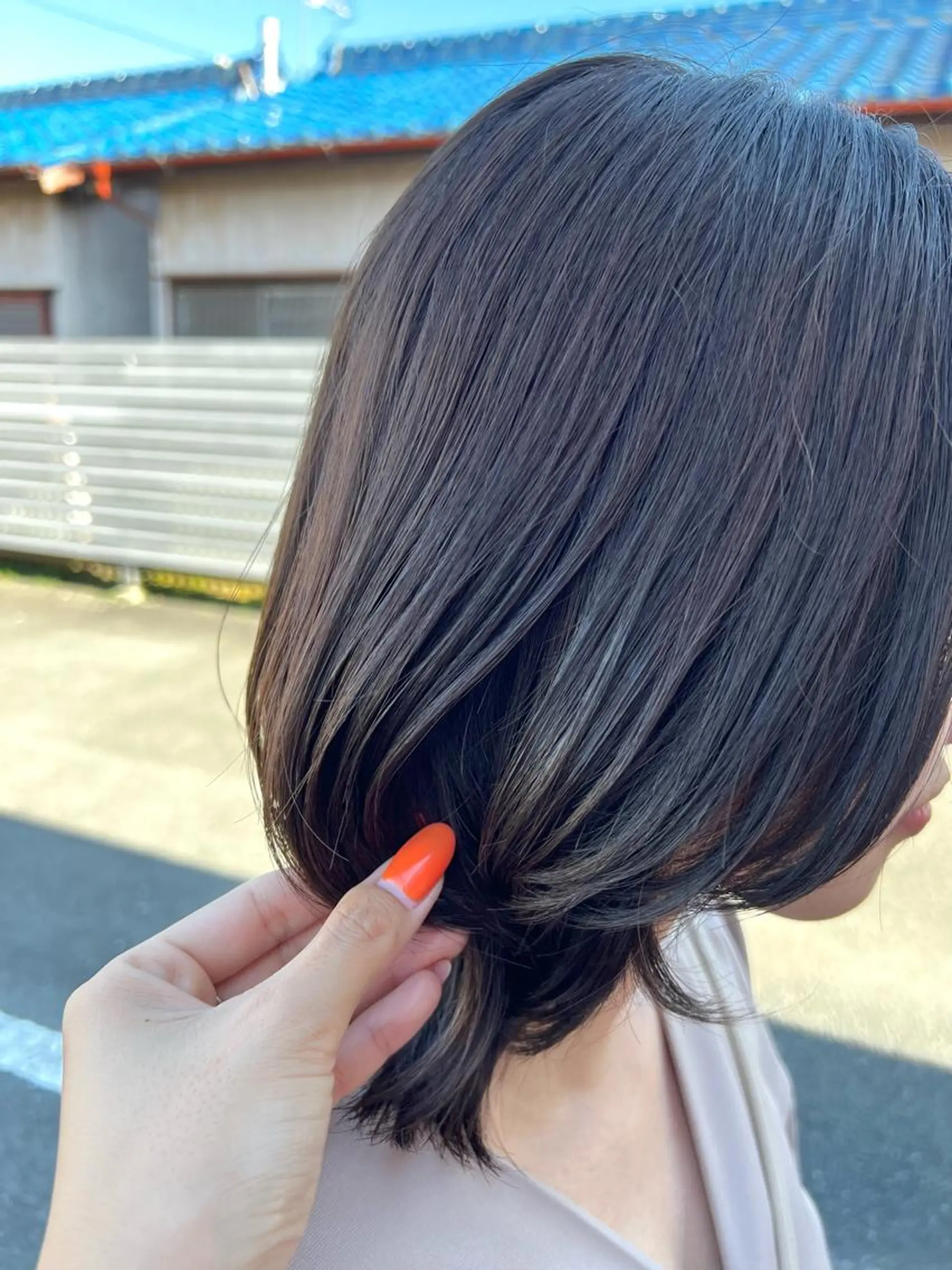 ミディアム カラー アッシュ 黒髪 ブリーチ ブルーカラー ブルーブラック 🌿寄り添い型美容師 🌿yuiのヘアスタイル
