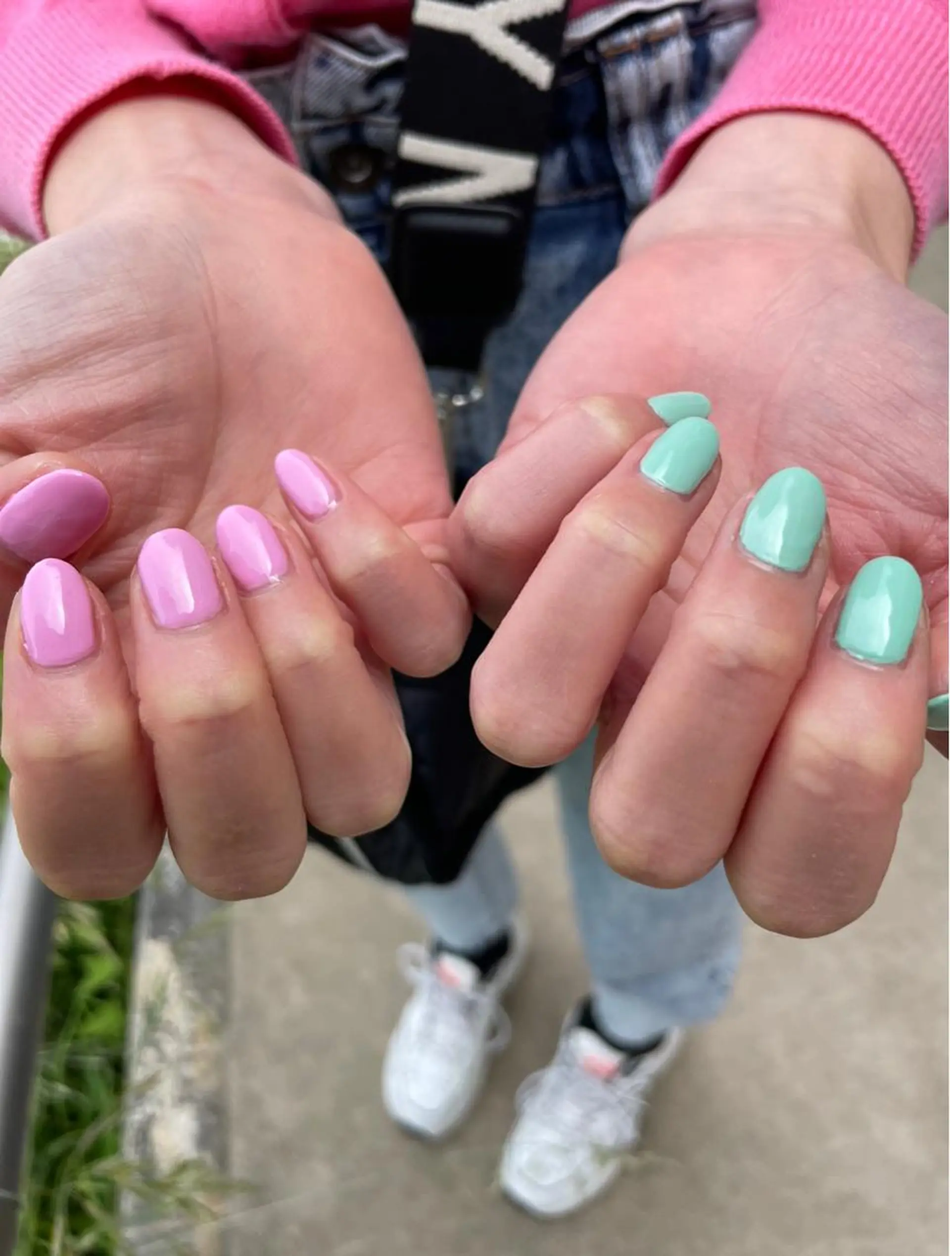ネイル グリーン ワンカラーネイル ピンク Nail salon Betty❤︎のネイルデザイン