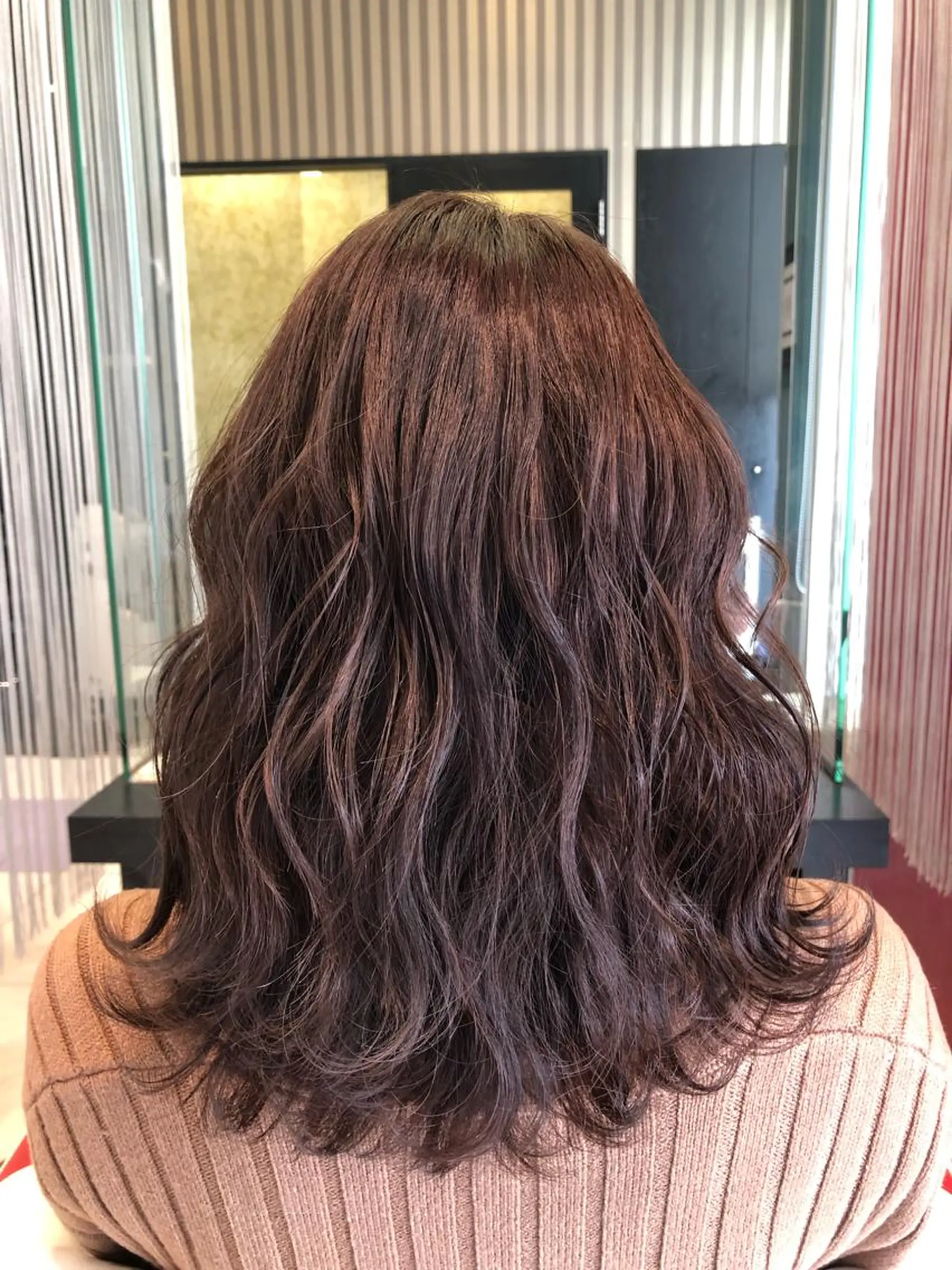ミディアム カラー ヘアアレンジ ブラウンカラー ピンクカラー ピンクブラウン ヘアカラー トリートメント U&i所属・大塚 貴之のヘアスタイル