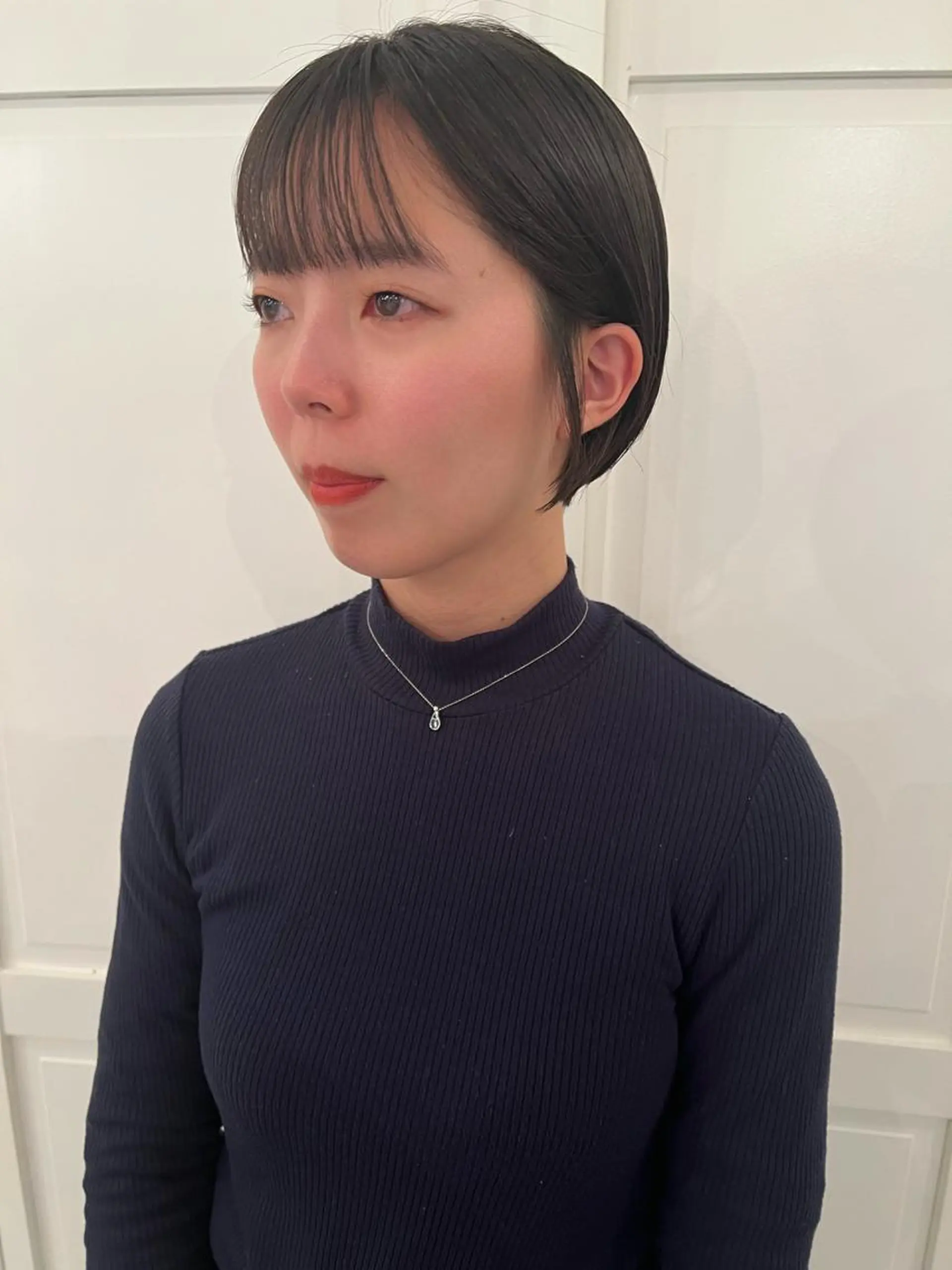 ショート ブリーチカラー🎀 寺門美優のヘアスタイル