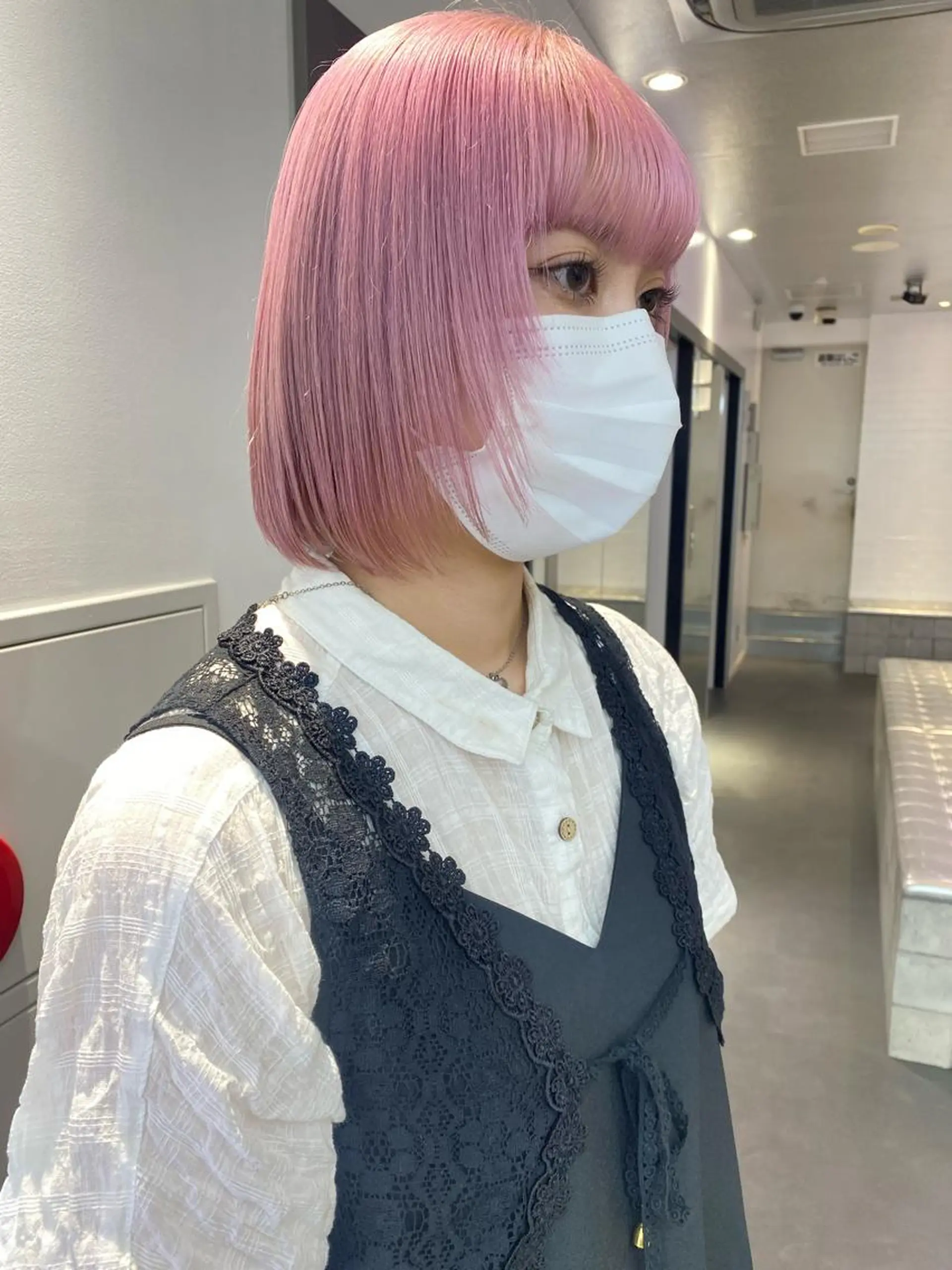 ショート カラー ヘアアレンジ ベージュカラー ラベンダーカラー ピンクカラー ピンクベージュ ピンクラベンダー ヘアカラー トリートメント 🎨ハイトーン/ 切りっぱなし みつきのヘアスタイル