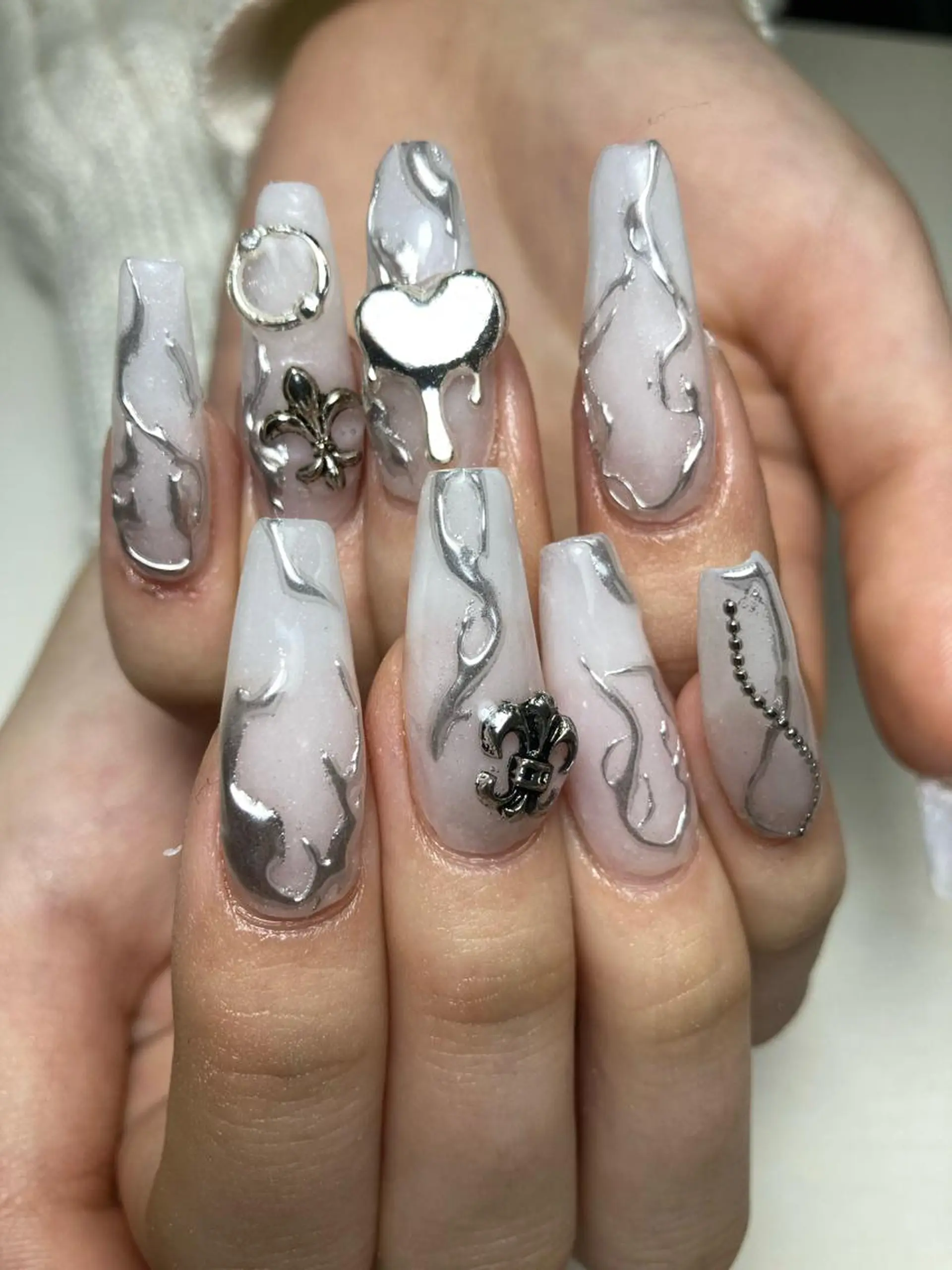 ネイル nailALBA 安蒜良彰のネイルデザイン