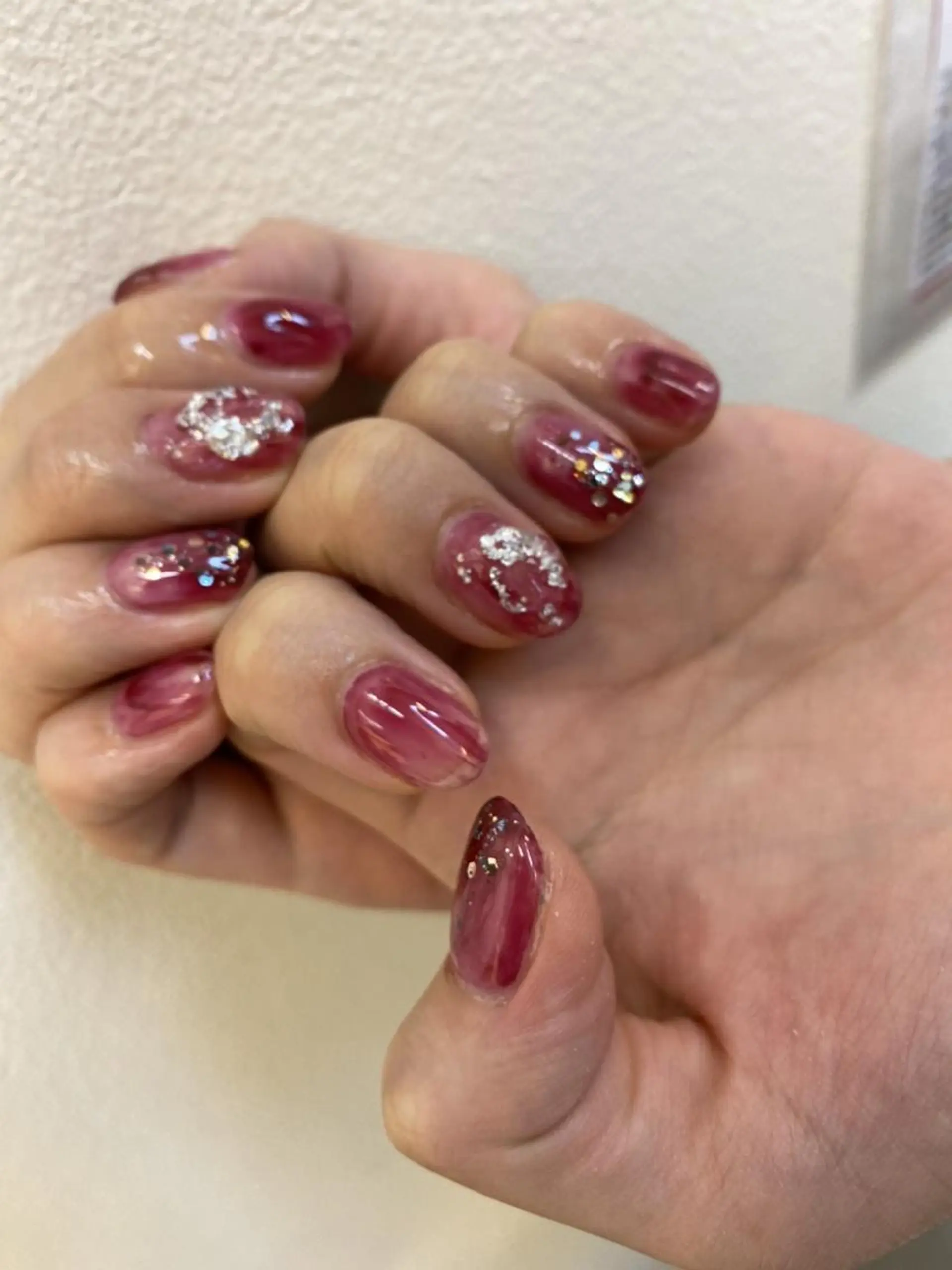 ネイル ボルドー ジェルネイル ミラーネイル ニュアンスネイル パラジェル Cariina ☺のネイルデザイン