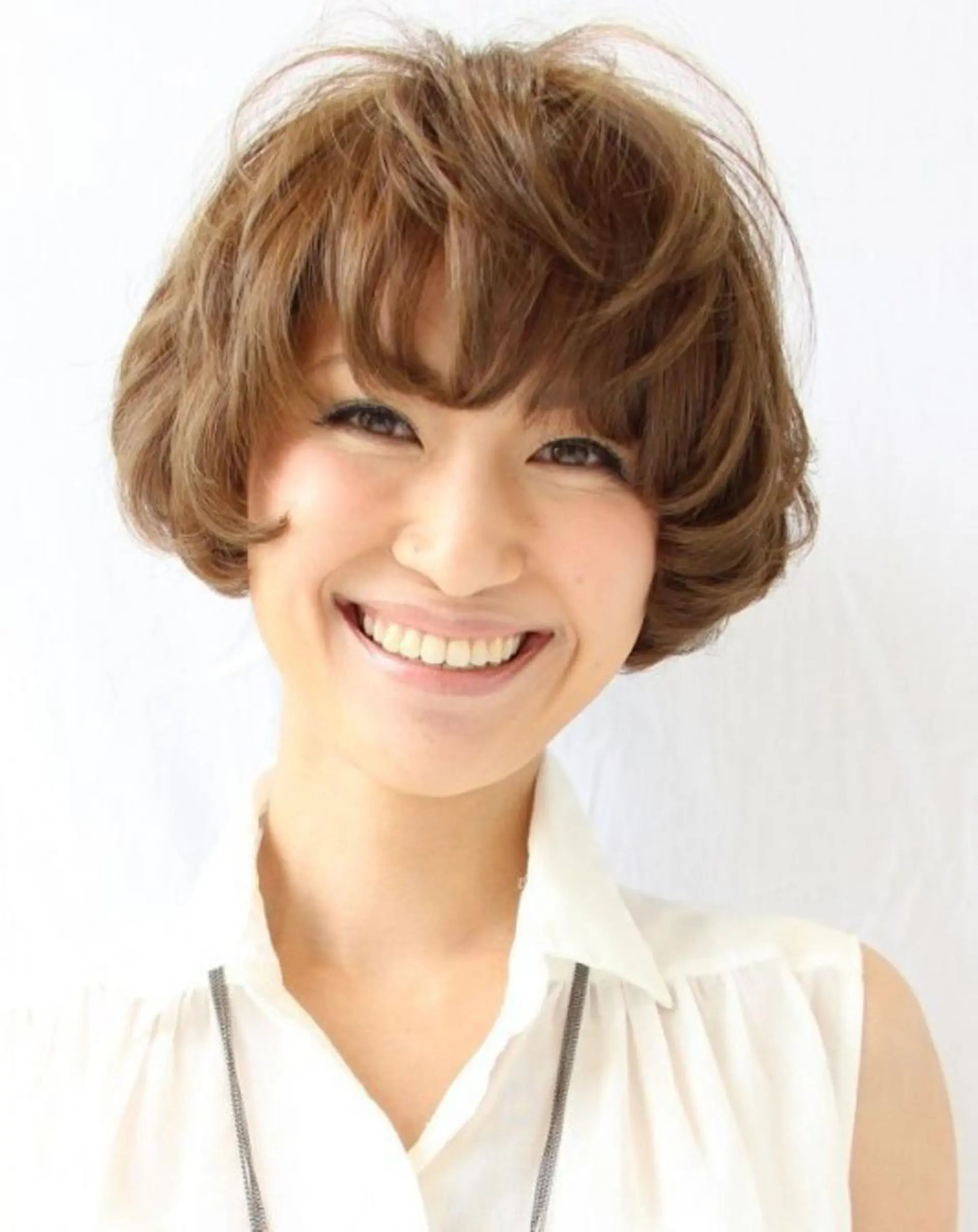 ショート カラー アディクシーカラー アッシュ ハイライトカラー イルミナカラー ボブ 髪質改善ストレート nao.c 田原台店のヘアスタイル