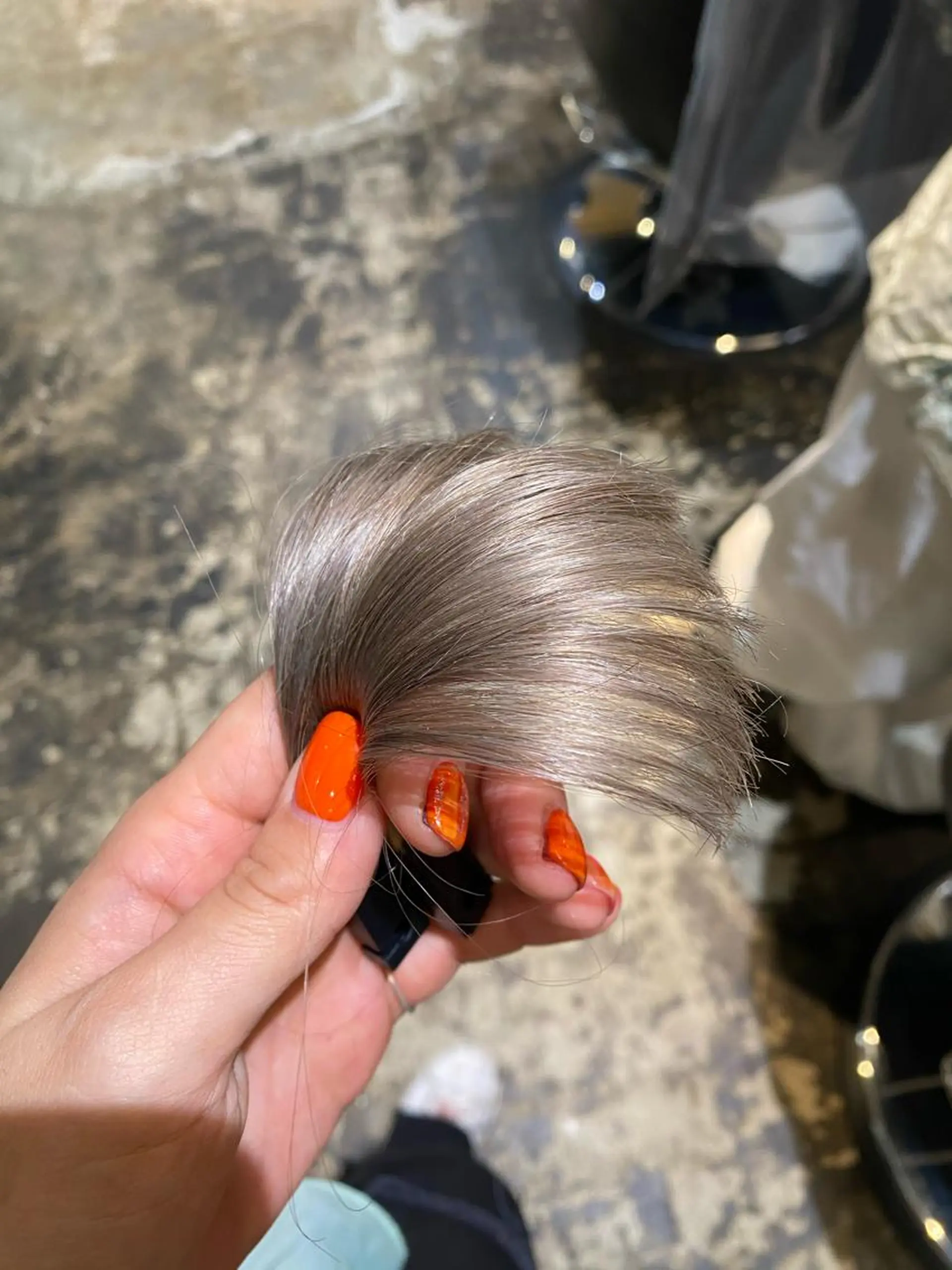 ミディアム カット ヘアカラー トリートメント TRUCK トラックのヘアスタイル