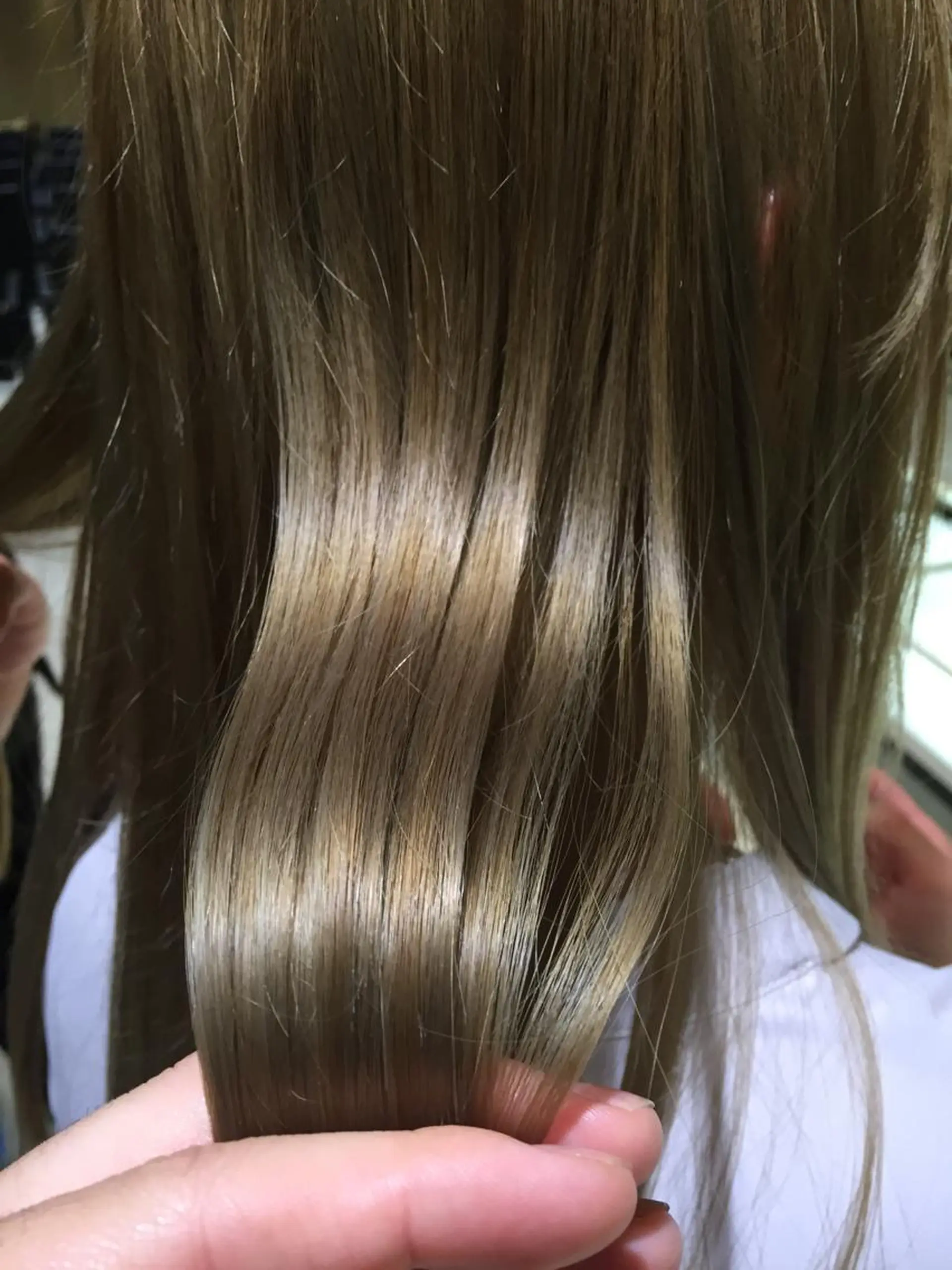 ロング カラー 永岡 鉄平のヘアスタイル