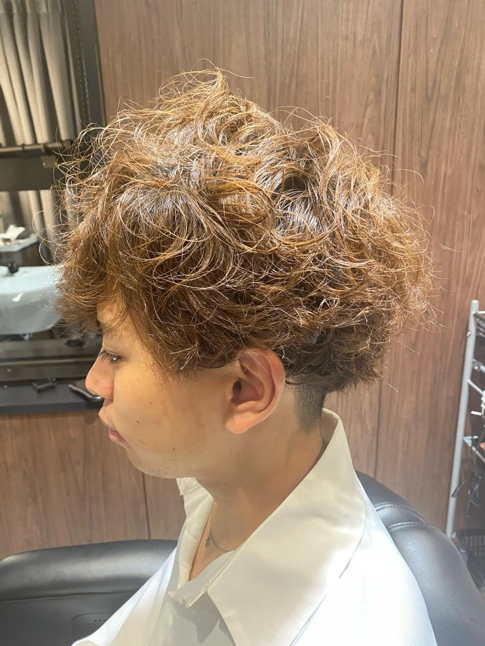 ミディアム ミディアムパーマ barber KAZU所属・小野 大輔のヘアスタイル
