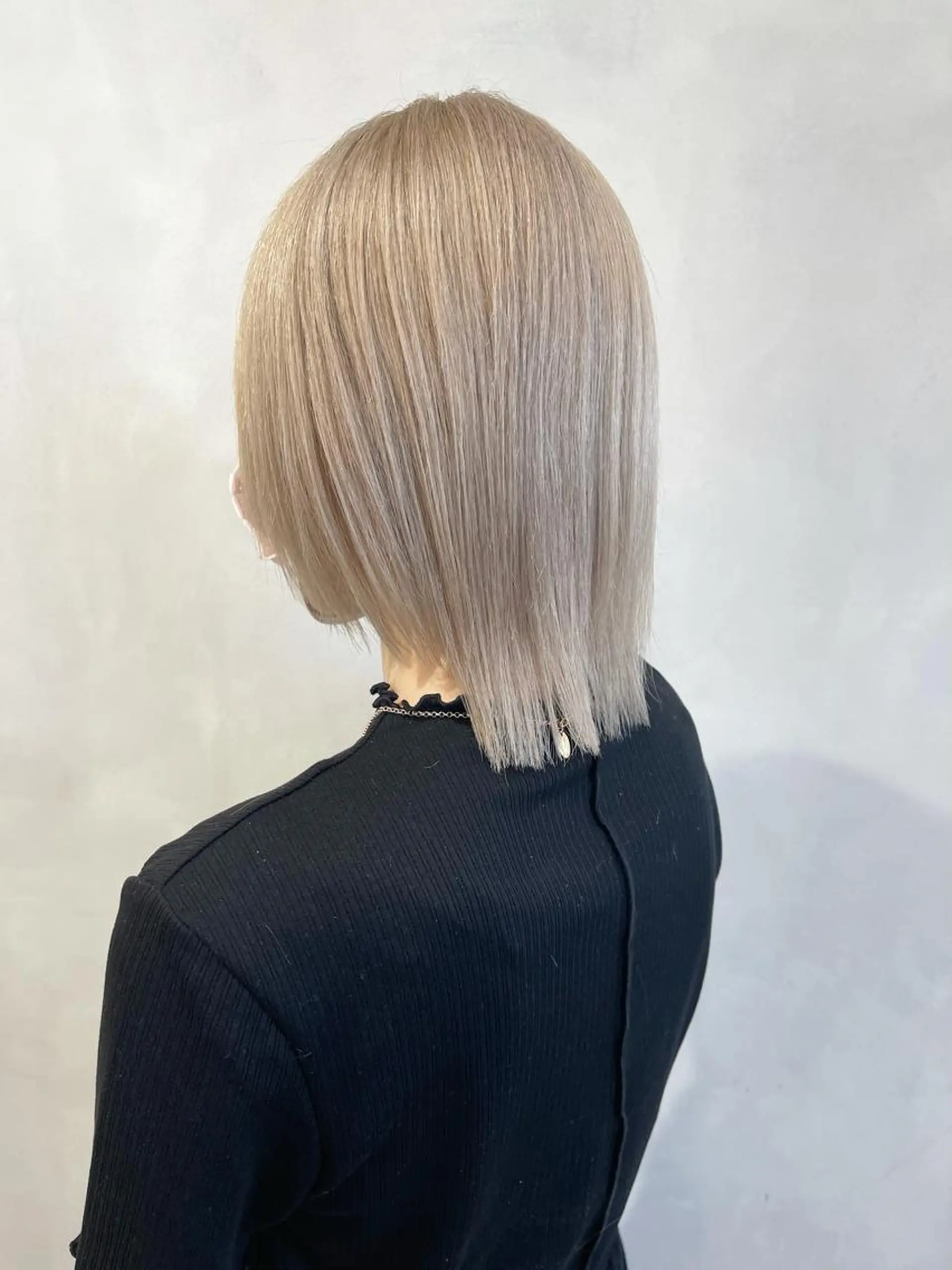ミディアム カラー ベージュカラー 黒髪 ホワイトベージュ カット ヘアカラー トリートメント 🦋レイヤーカット ミドリカワ🦋のヘアスタイル