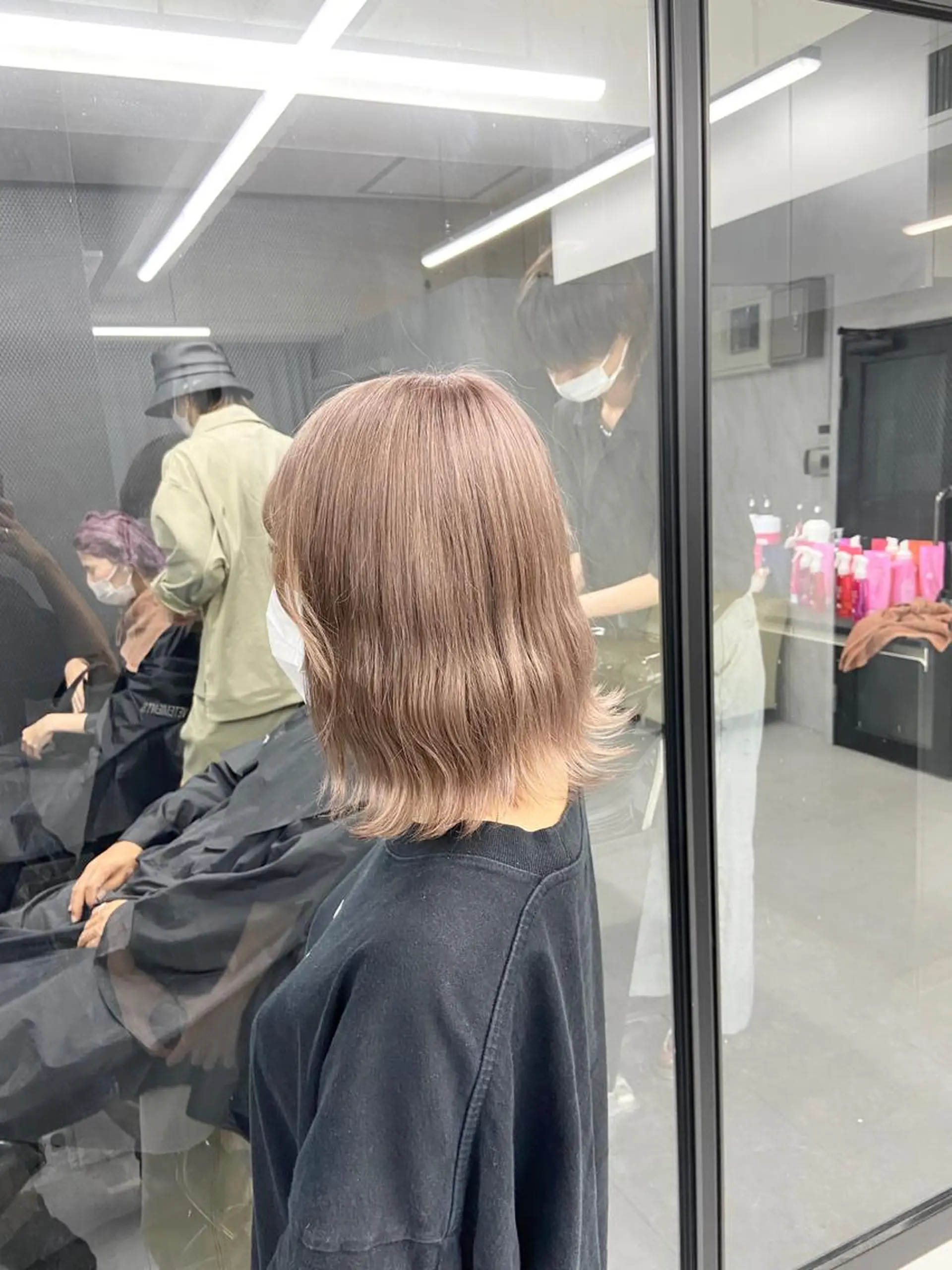 ミディアム カラー ハイトーンカラー ヘアカラー トリートメント ミルボンAujua認定サロン Ria  OSAKA 梅田所属・メンズ、エクステ特化 Ryuのヘアスタイル