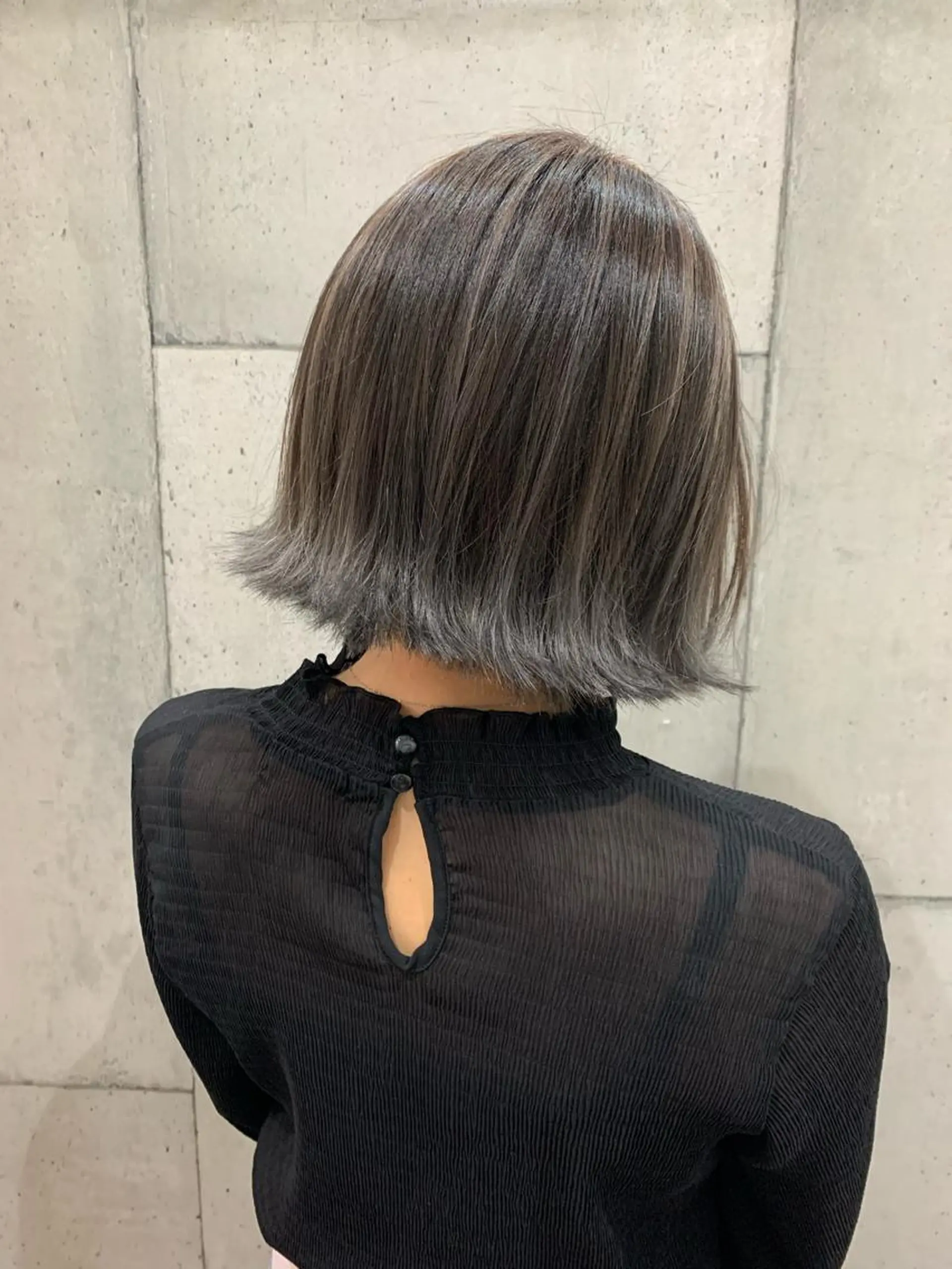 ミディアム 大内 志穂のヘアスタイル