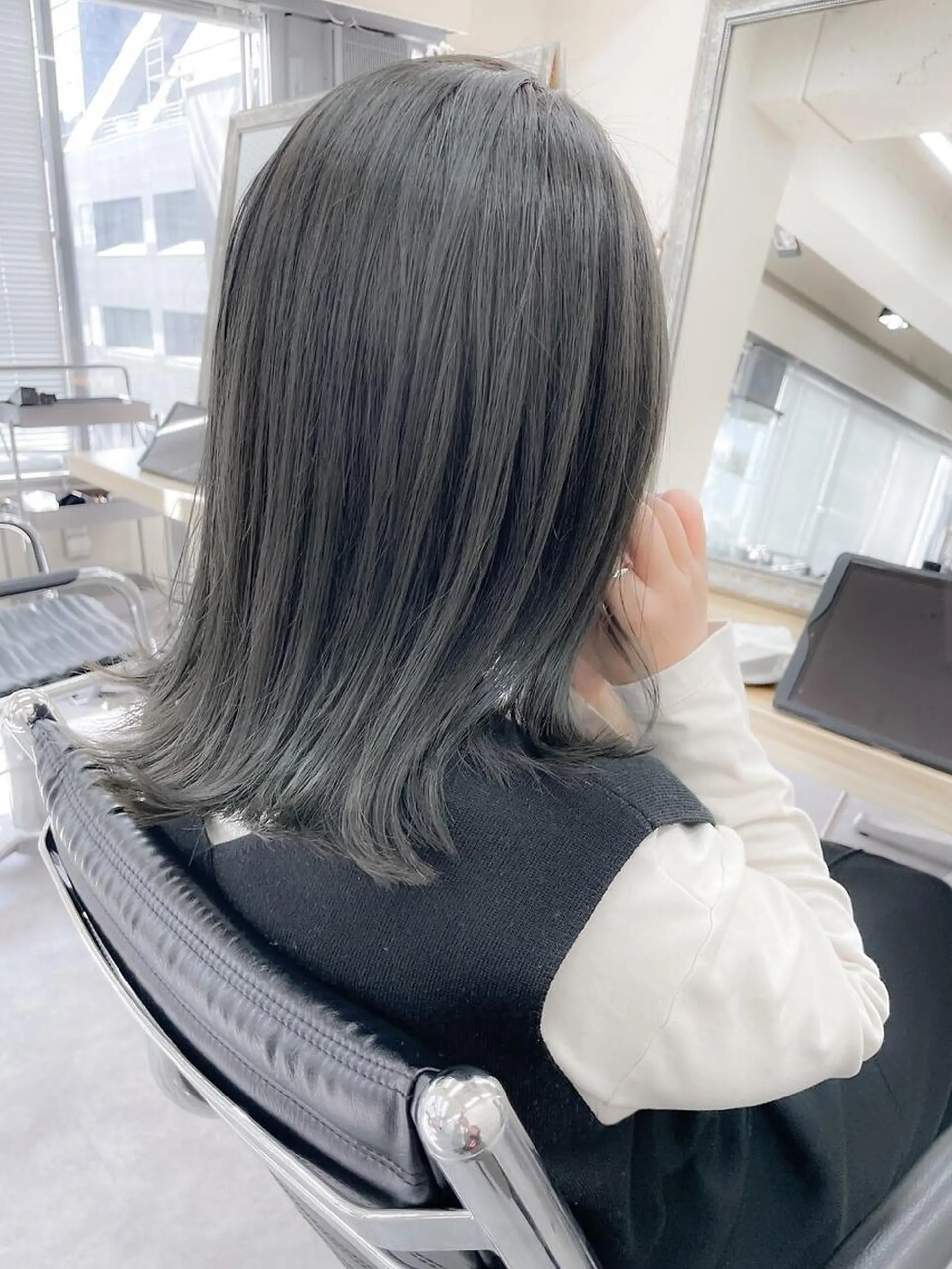 ショート カラー ヘアカラー トリートメント ✨ブリーチなし透明感 池袋　水野のヘアスタイル