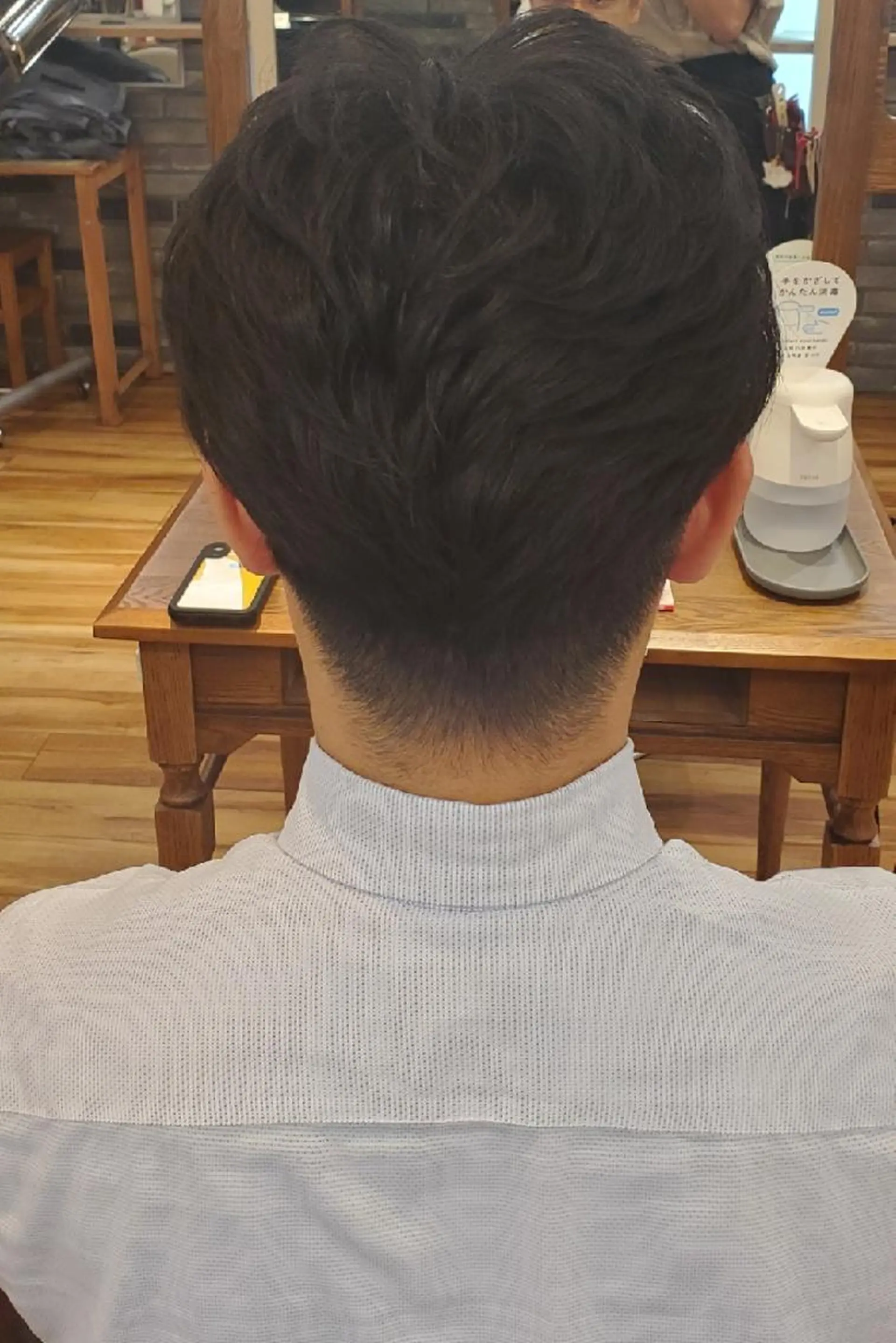 メンズ センターパート ツーブロック カット Ito  のヘアスタイル