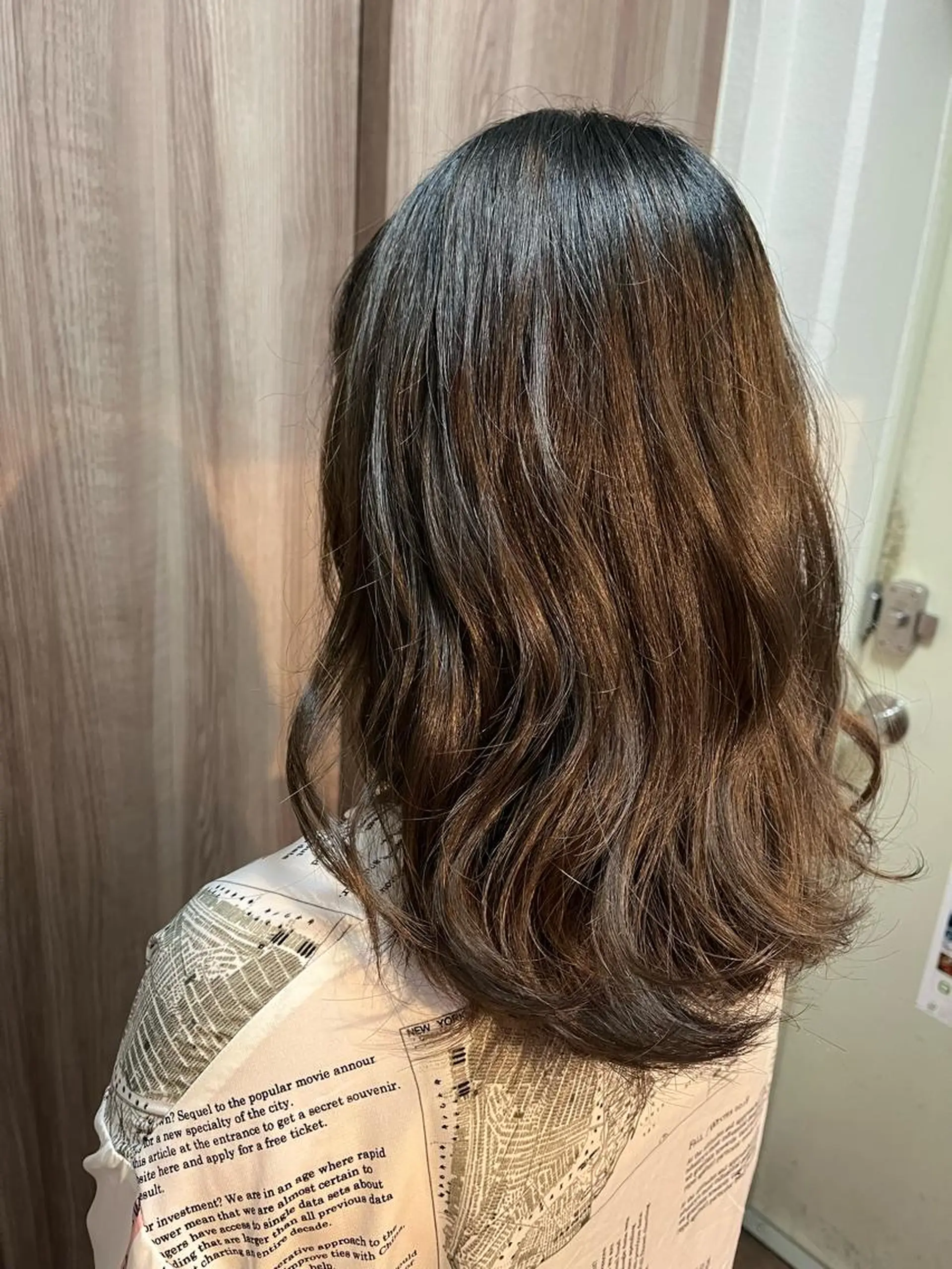 ミディアム カラー ヘアアレンジ アッシュ アッシュブラウン ブラウンカラー カット ヘアカラー 松井 敬太郎のヘアスタイル