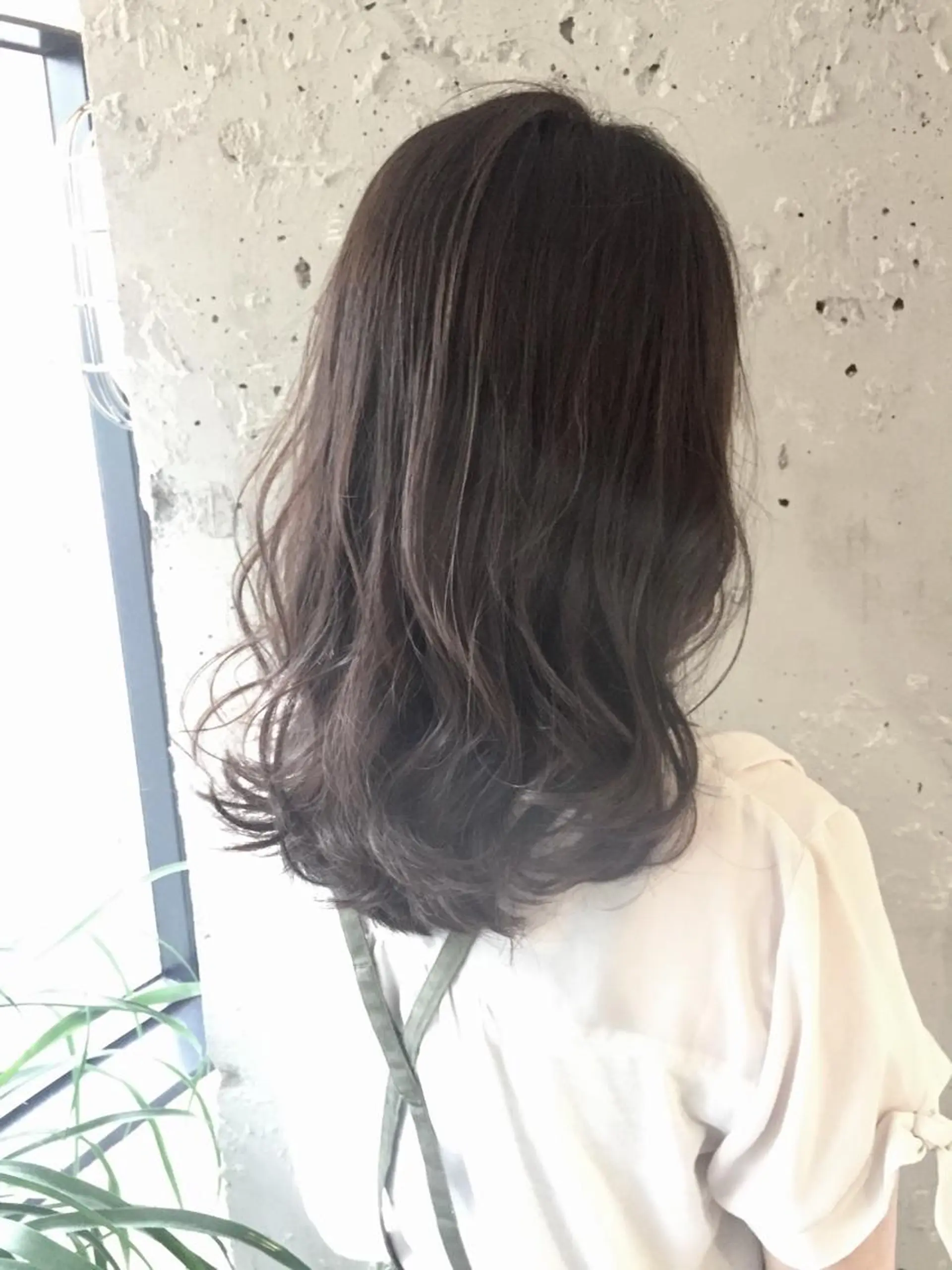 セミロング ヘアカラー トリートメント to heart 十三店所属・ユ イのヘアスタイル