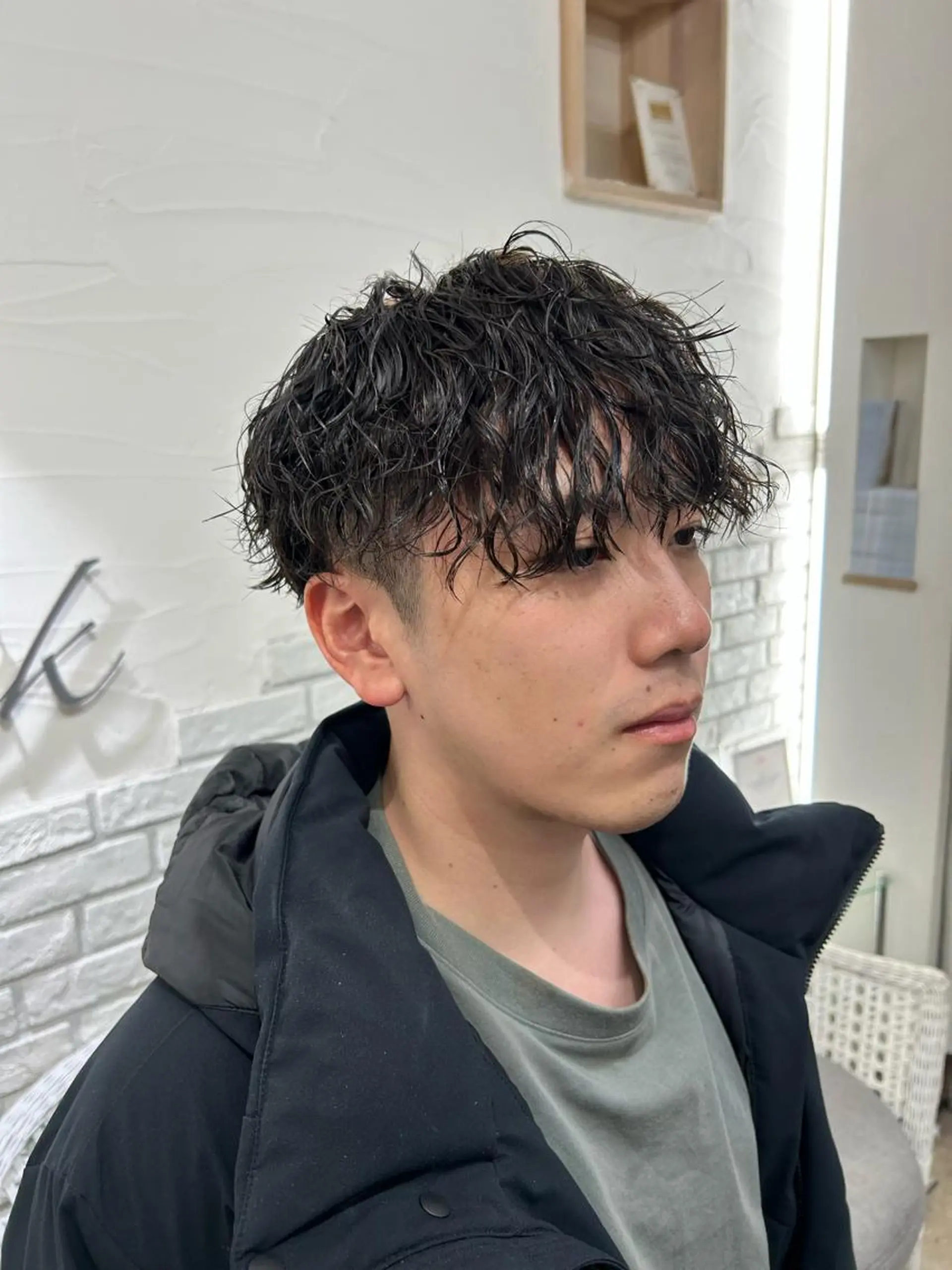 ショート パーマ メンズ メンズパーマ スパイラルパーマ カット パーマ 柿原啓登【メンズパー マ/ハイトーン】のヘアスタイル