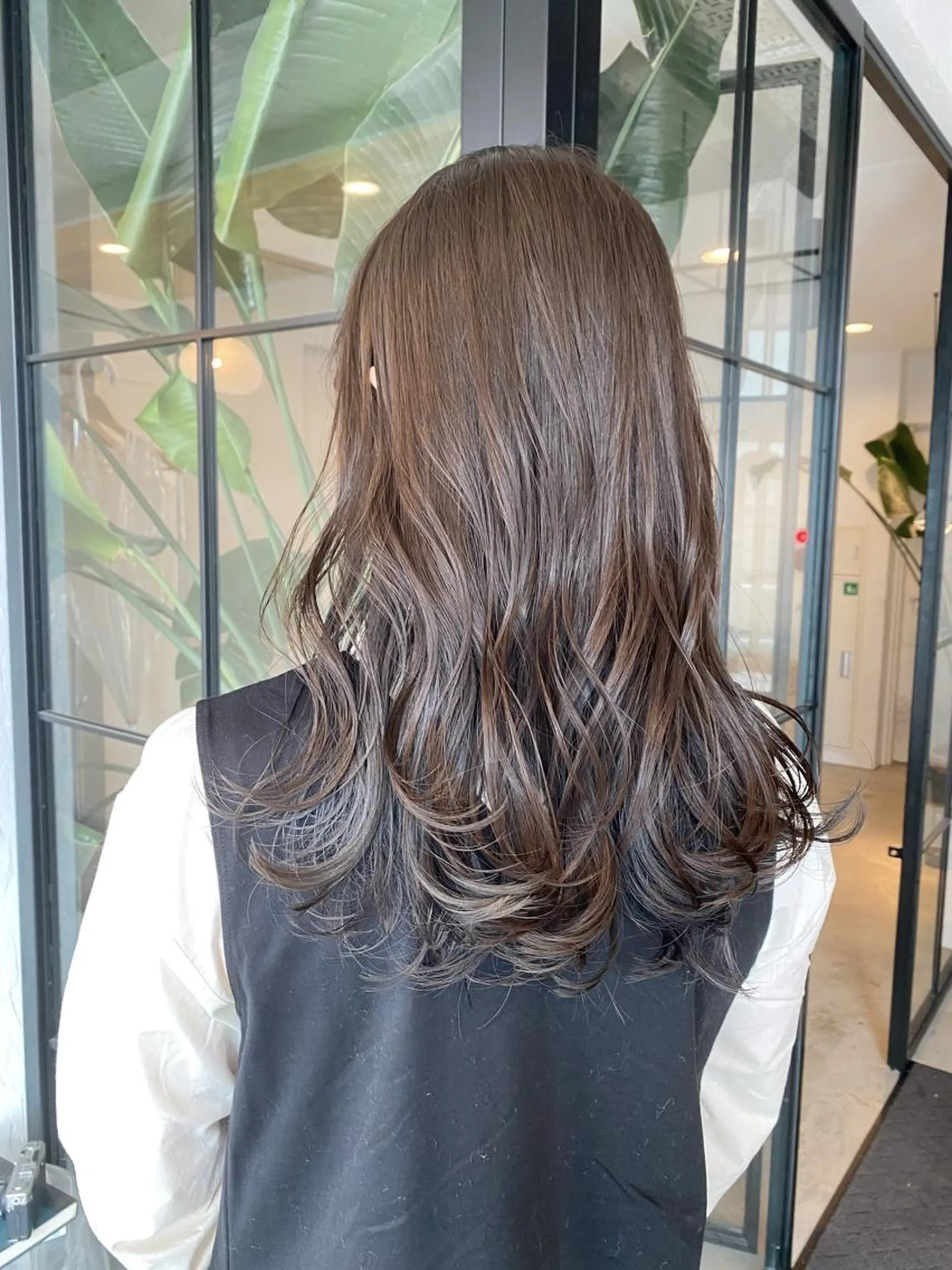 セミロング パーマ カラー カット ヘアカラー トリートメント ベージュカラー🌿 新潟駅/青木結月のヘアスタイル