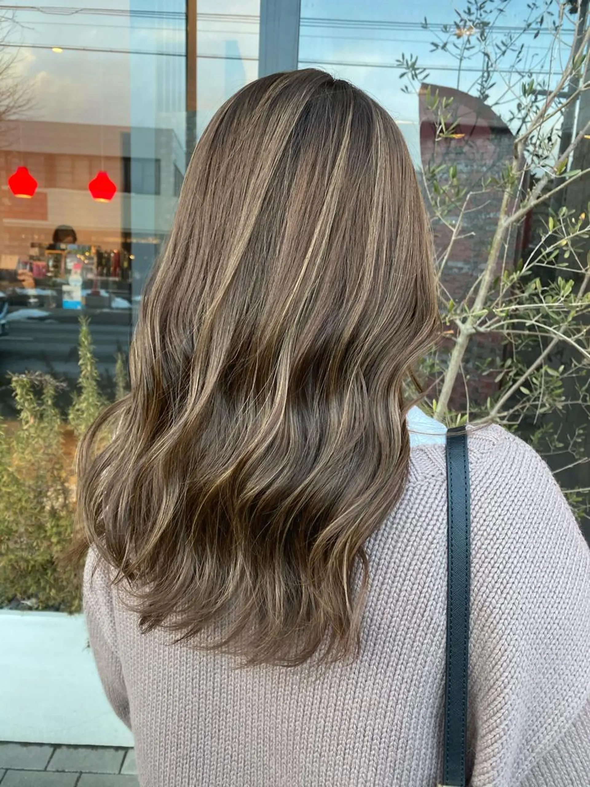 ロング カラー 【育休中】EARTH 荒井店HARUNAのヘアスタイル