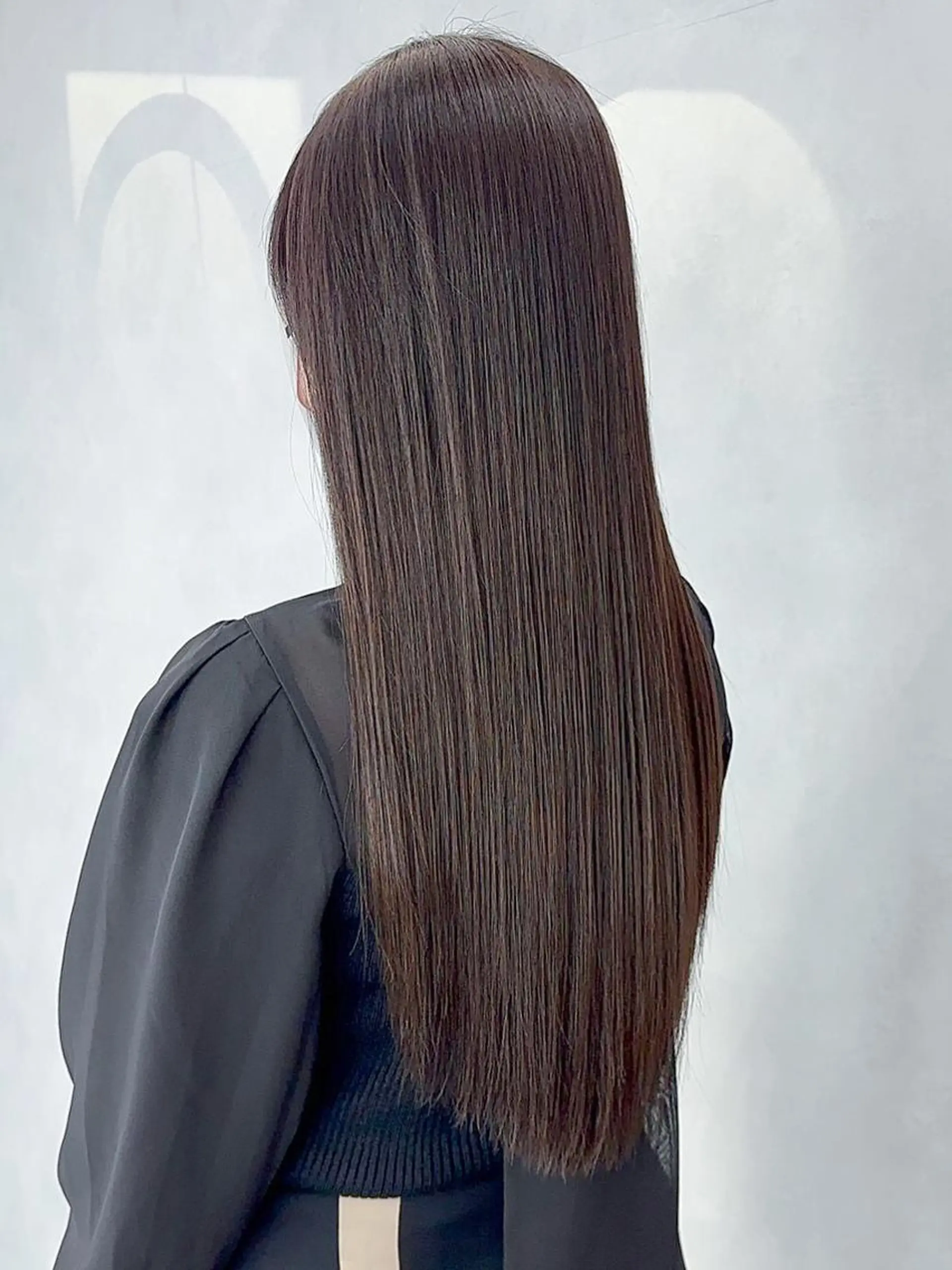 セミロング カラー ブラウンカラー オリーブブラウン ITbyALBUM 下北沢店のヘアスタイル