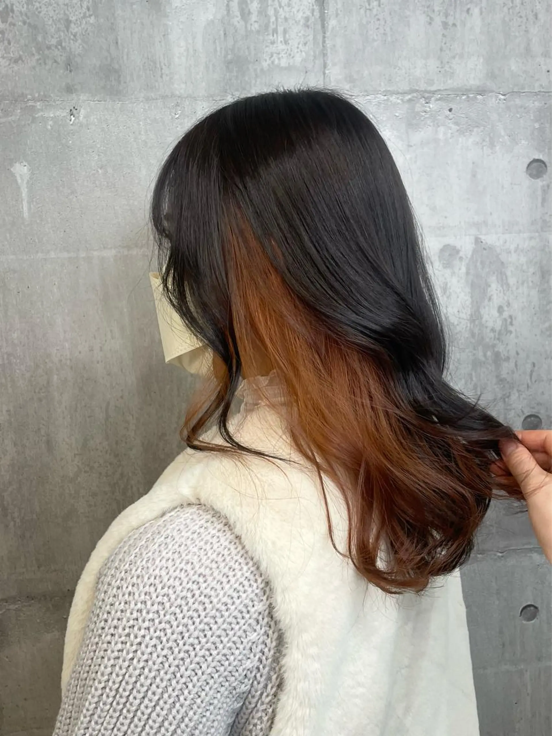 セミロング カラー ブリーチ インナーカラー ブリーチなしカラー ヘアカラー _WHITE浜松店 もえかのヘアスタイル
