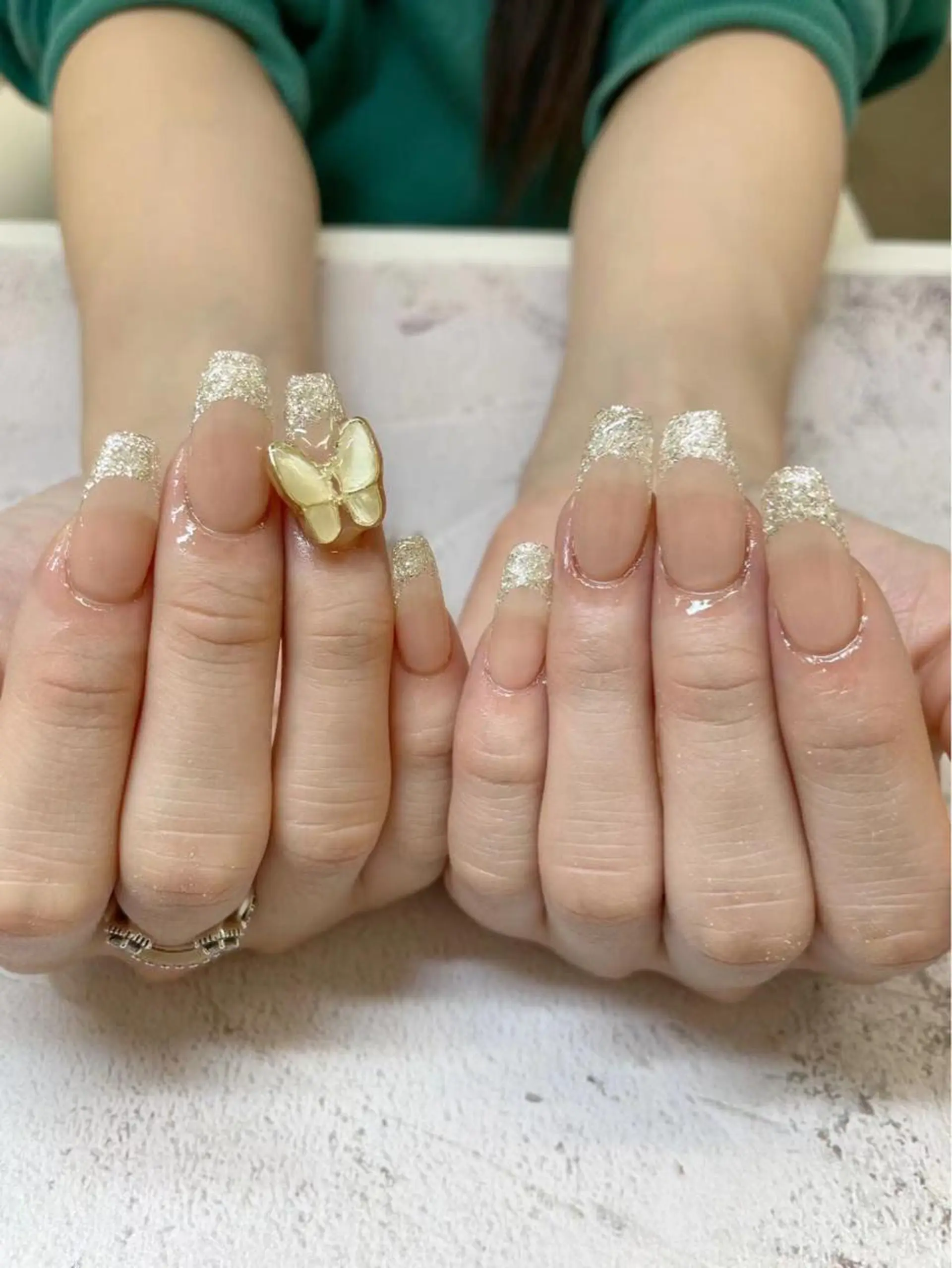 ネイル ハンドネイル ハンドケア RI SA☀️ リサのネイルデザイン