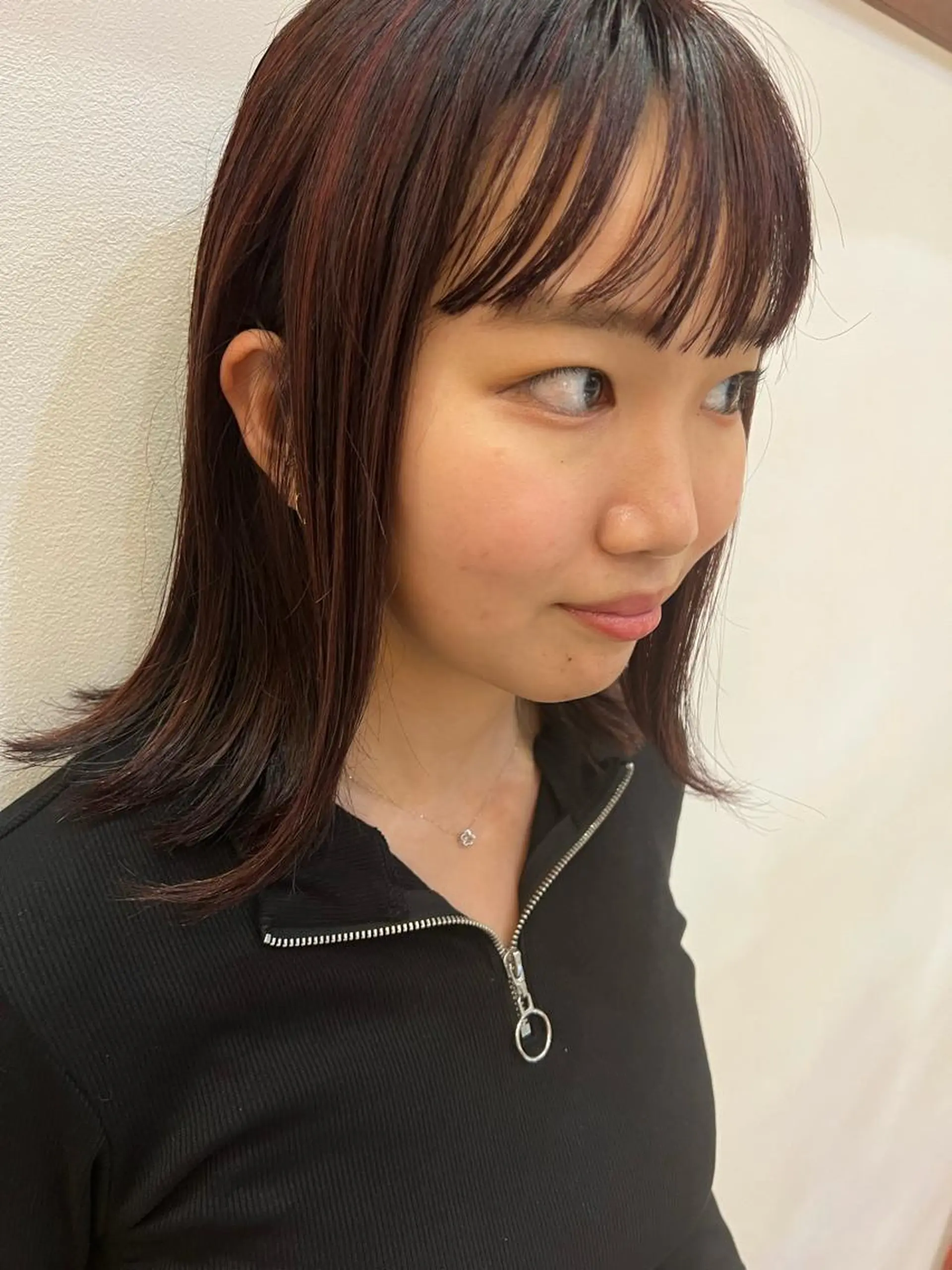 ミディアム 池田理紗/メンズ カット/切りっぱなしのヘアスタイル