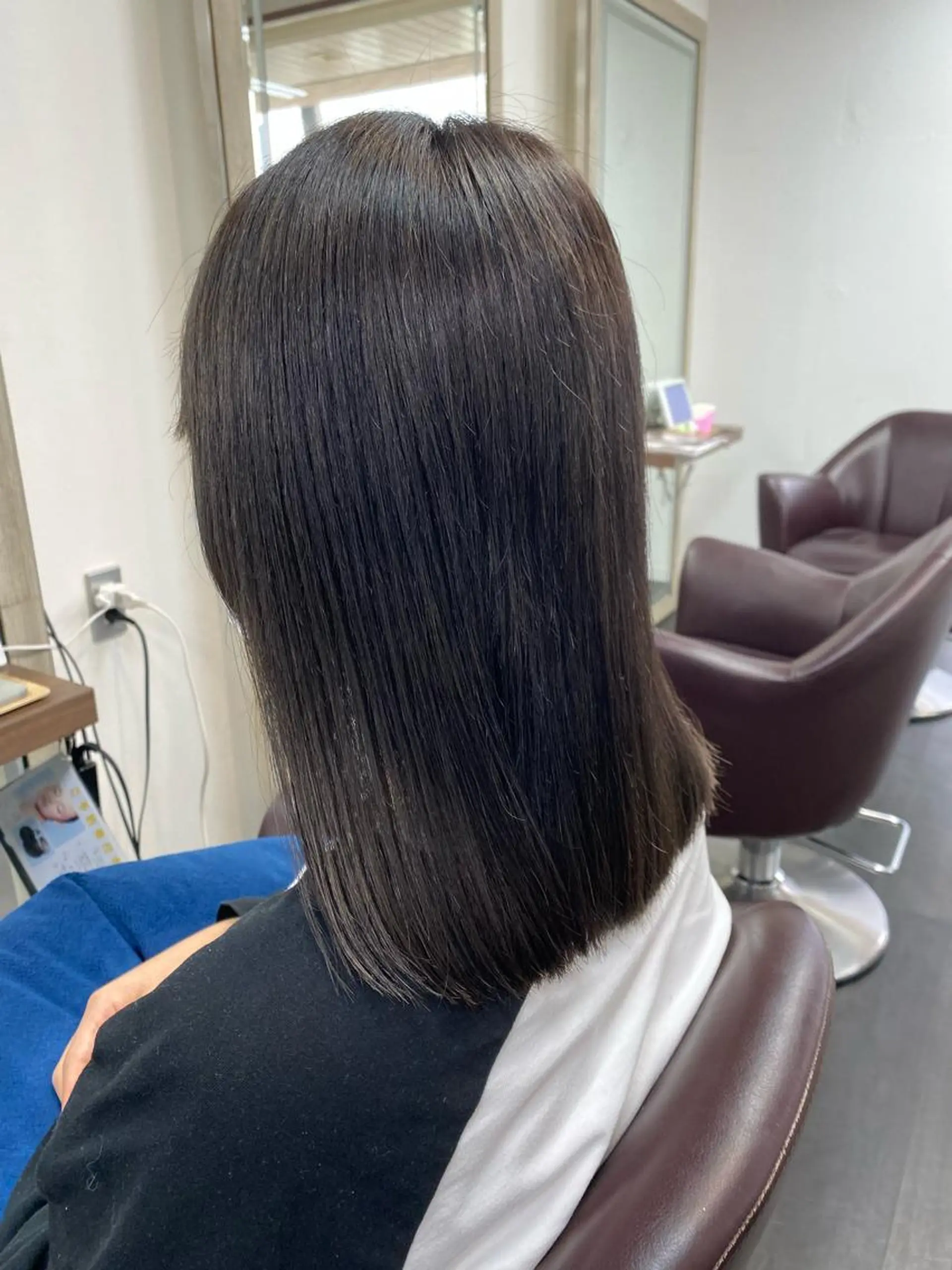 ミディアム 月野涼風 /レイヤーカットのヘアスタイル