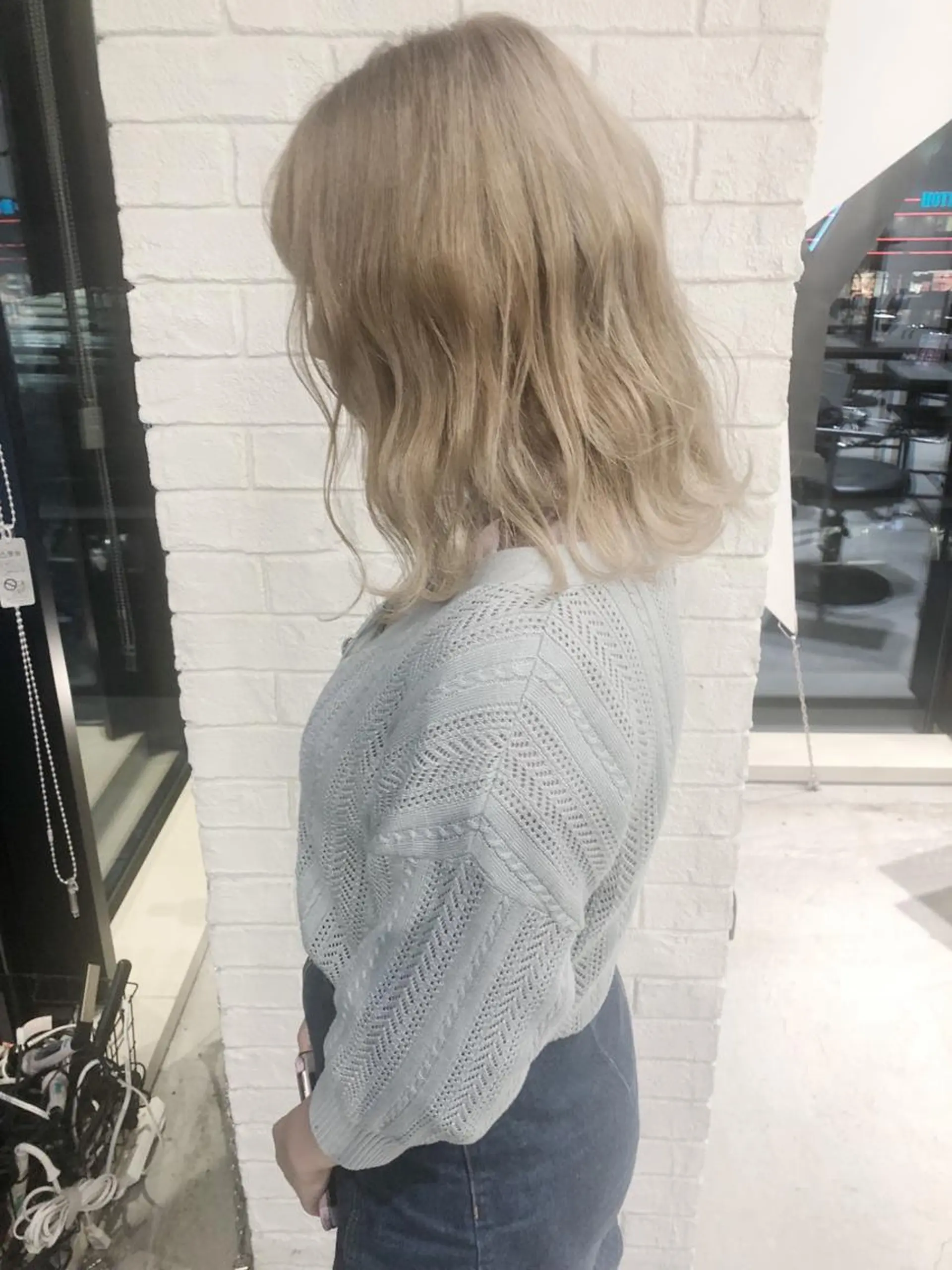 ミディアム カラー ベージュカラー 透明感カラー ハイトーンカラー ホワイトベージュ OTAKU HAIR STUDIO所属・shin✨今月注目✨ スタイリスト（急募）のヘアスタイル