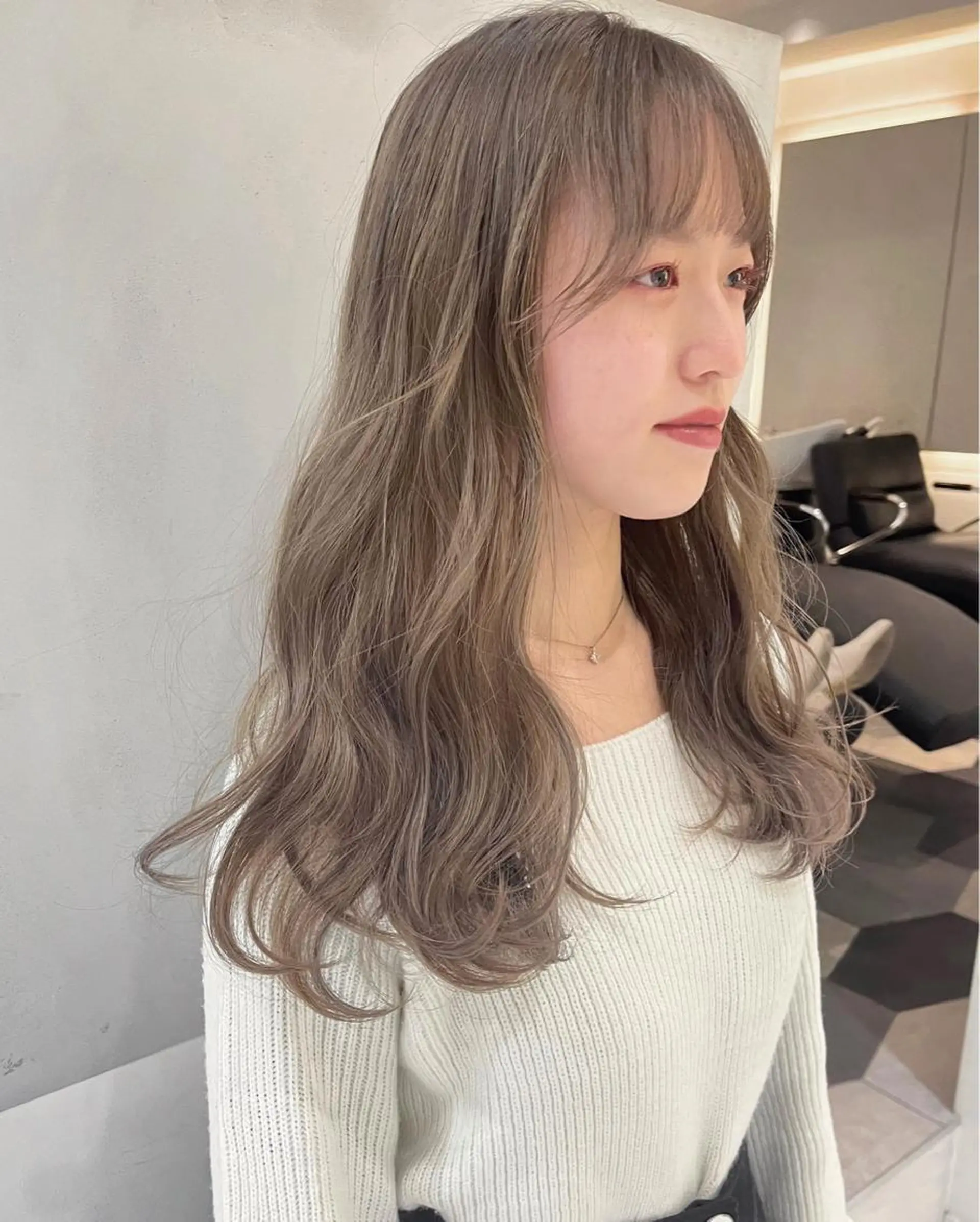 ロング カラー ヘアカラー トリートメント ヘアセット minami🪷 暖色カラーのヘアスタイル